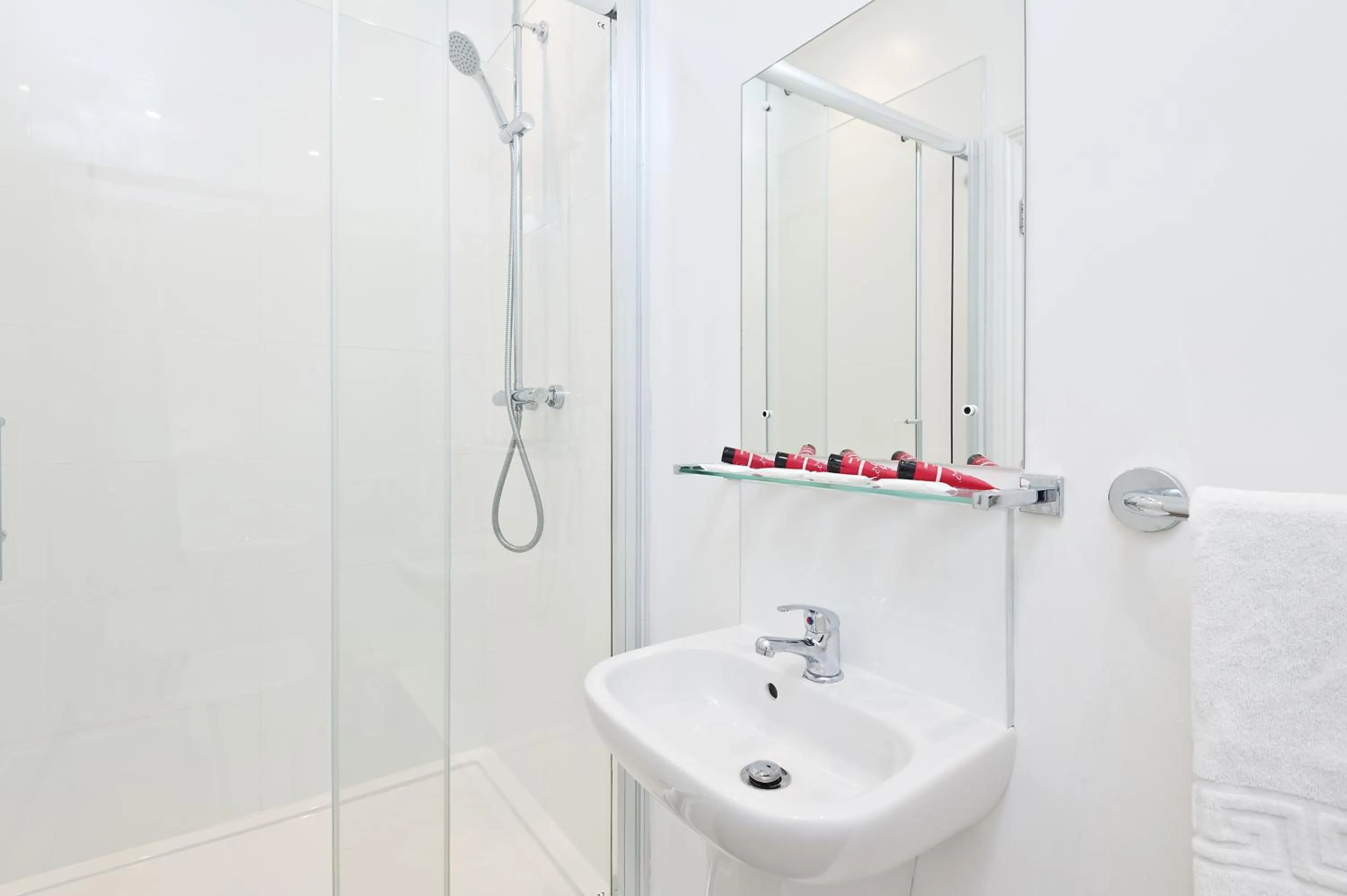 Shower in Hamptons Brighton