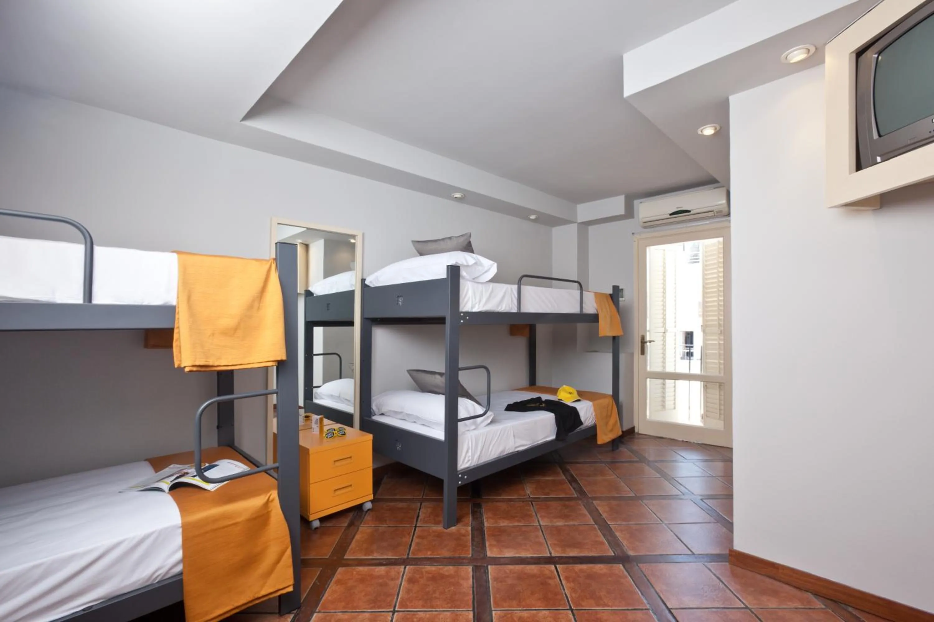 Bed in Ryans La Marina