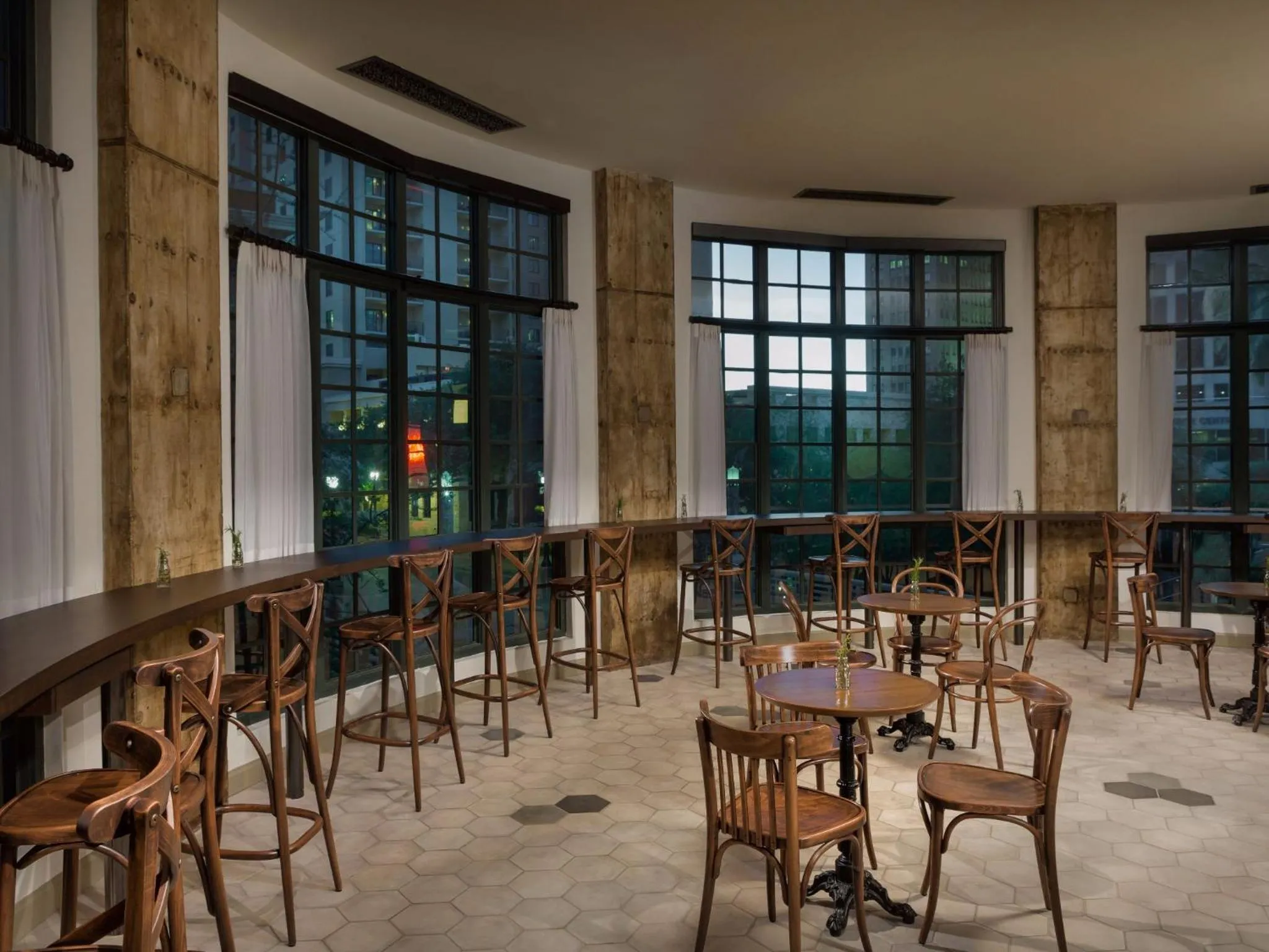 Lounge or bar in Hotel Valencia Riverwalk