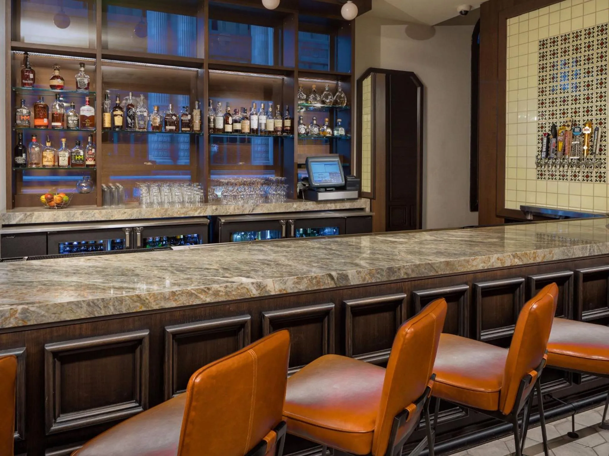 Alcoholic drinks in Hotel Valencia Riverwalk