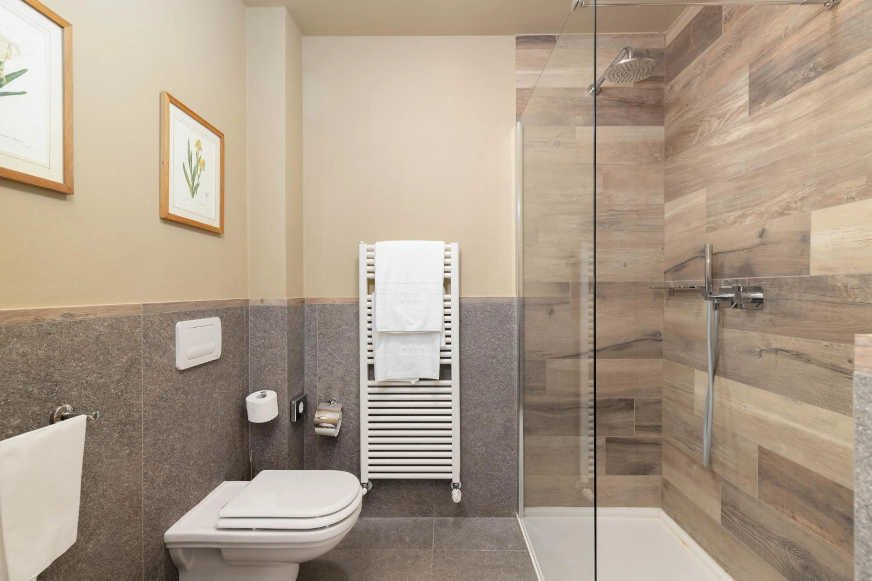 Bathroom in QC Hotel Bagni Vecchi