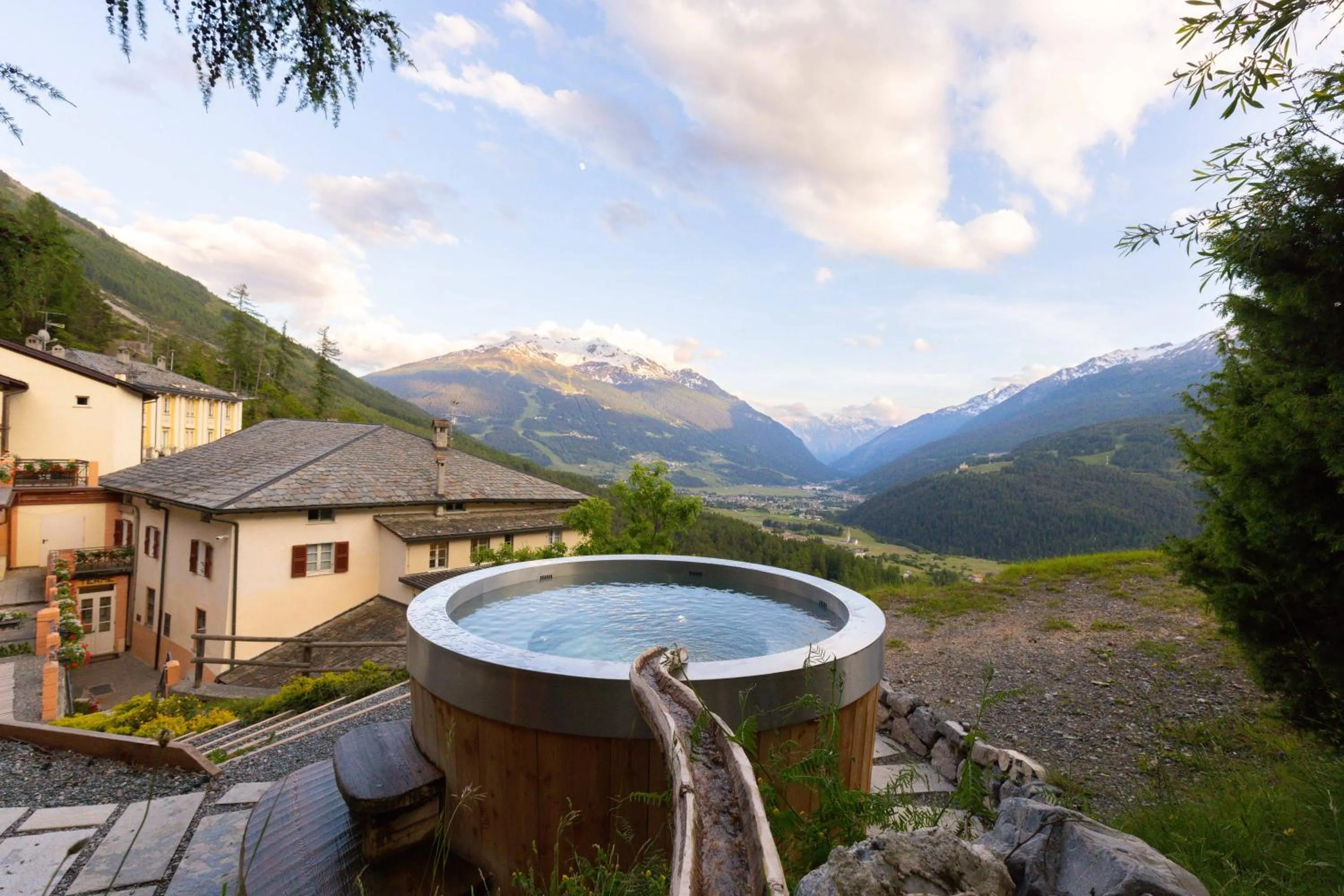 Hot Tub in QC Hotel Bagni Vecchi