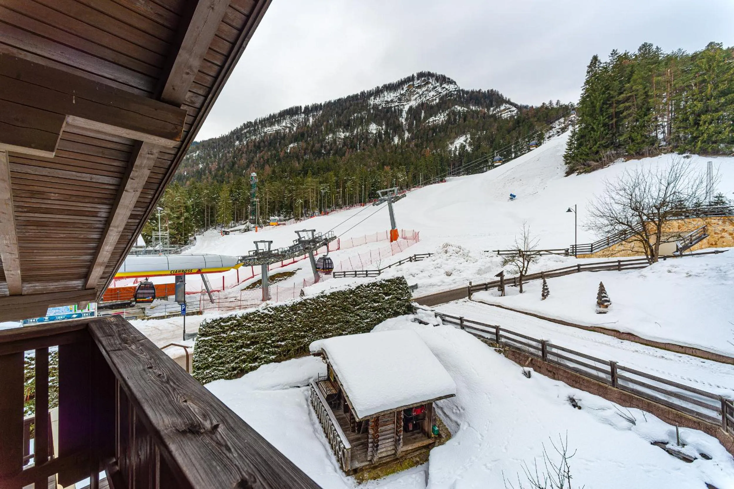 Winter in Residence Soratru