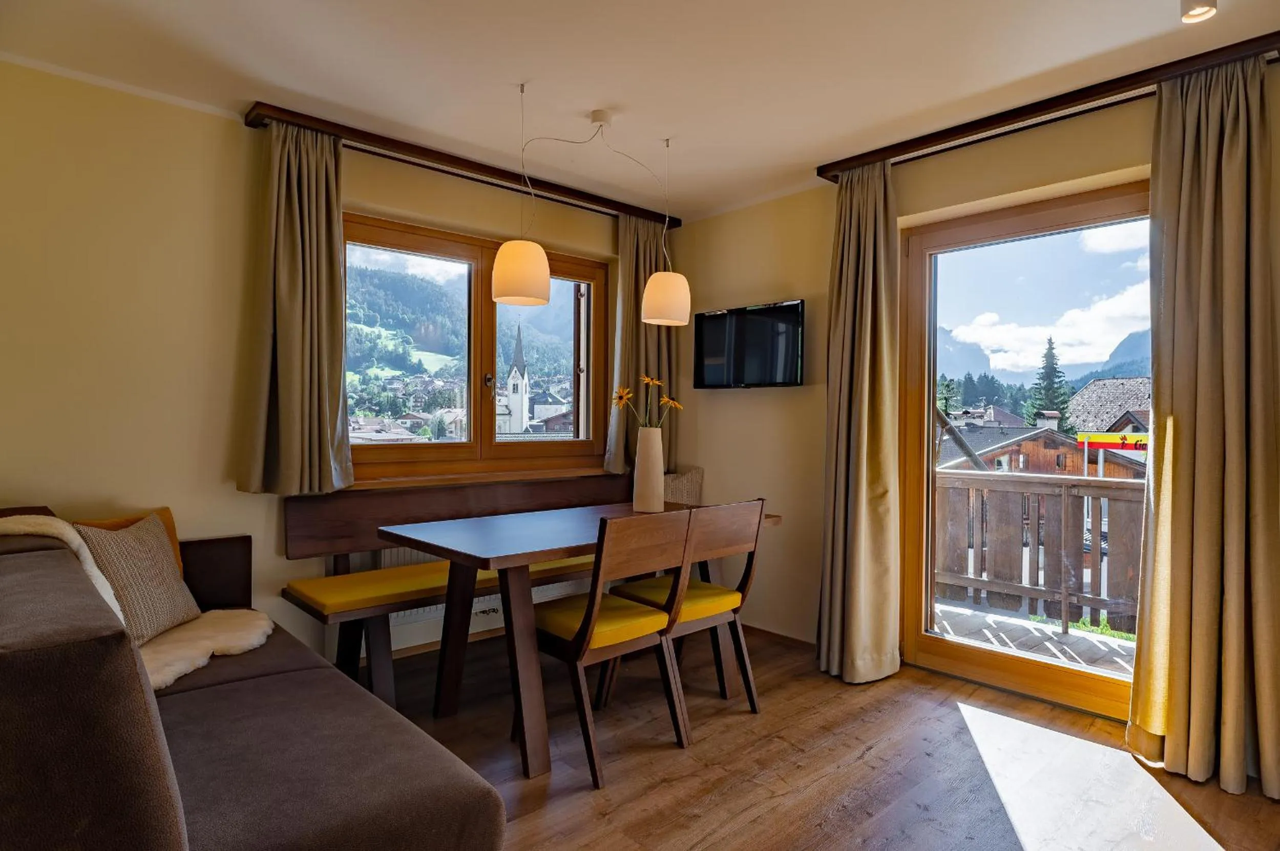 Dining area in Residence Soratru