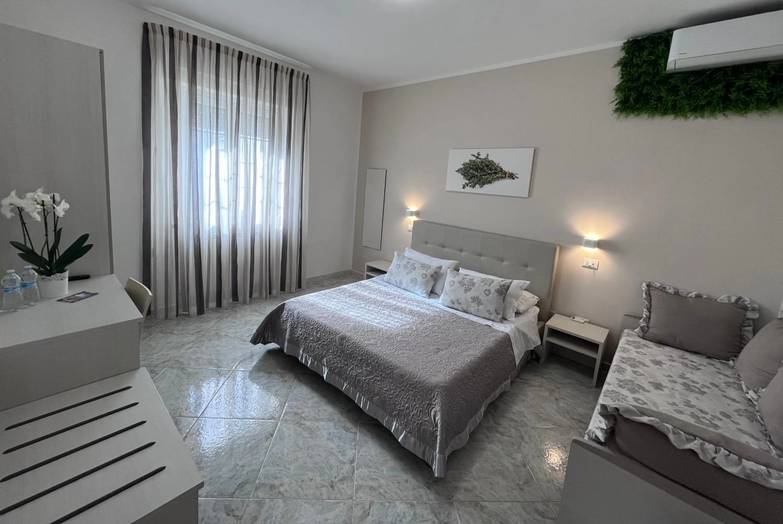 Photo of the whole room in Innsud