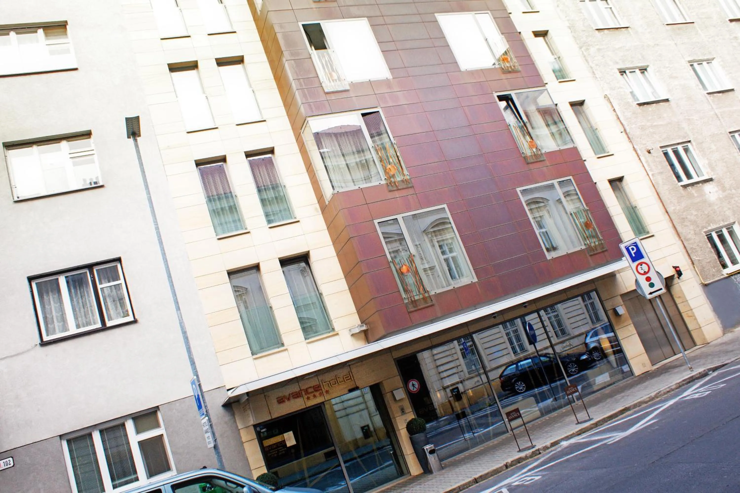 Facade/entrance in Hotel Avance