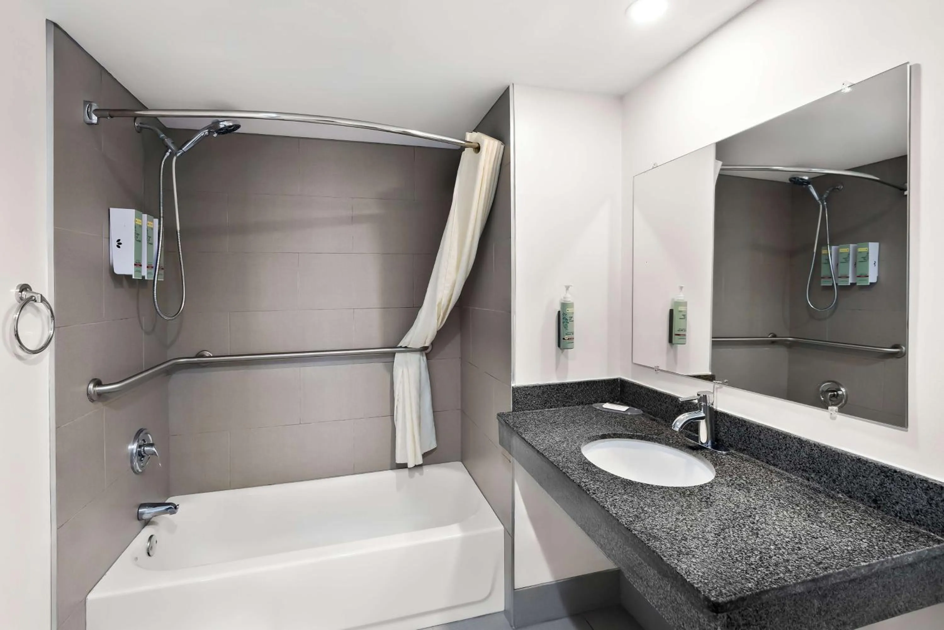 Bathroom in Best Western Luxbury Inn Fort Wayne