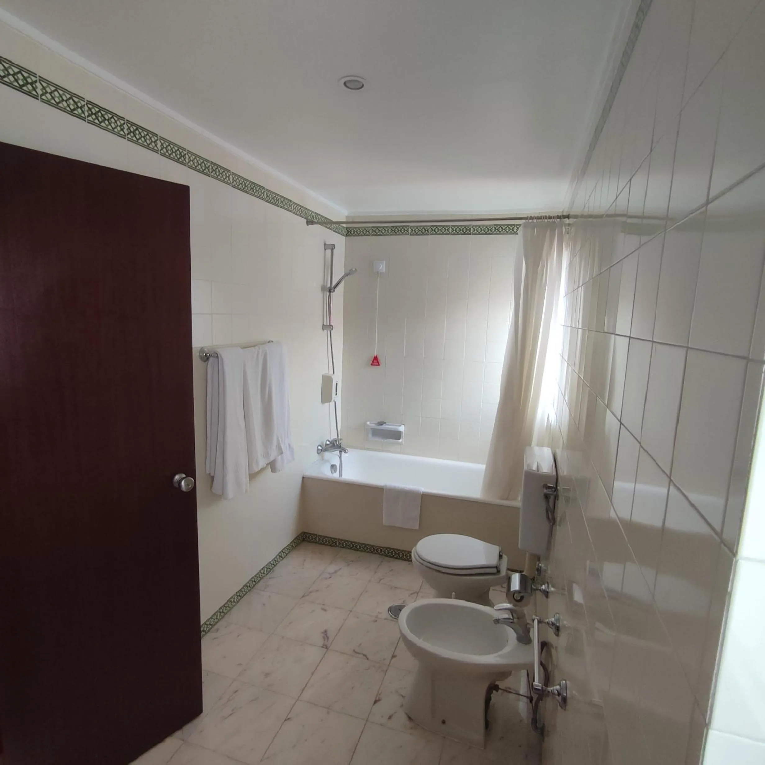 Bathroom in Hotel Irmãs Dominicanas - Fátima by Flagworld Hotels