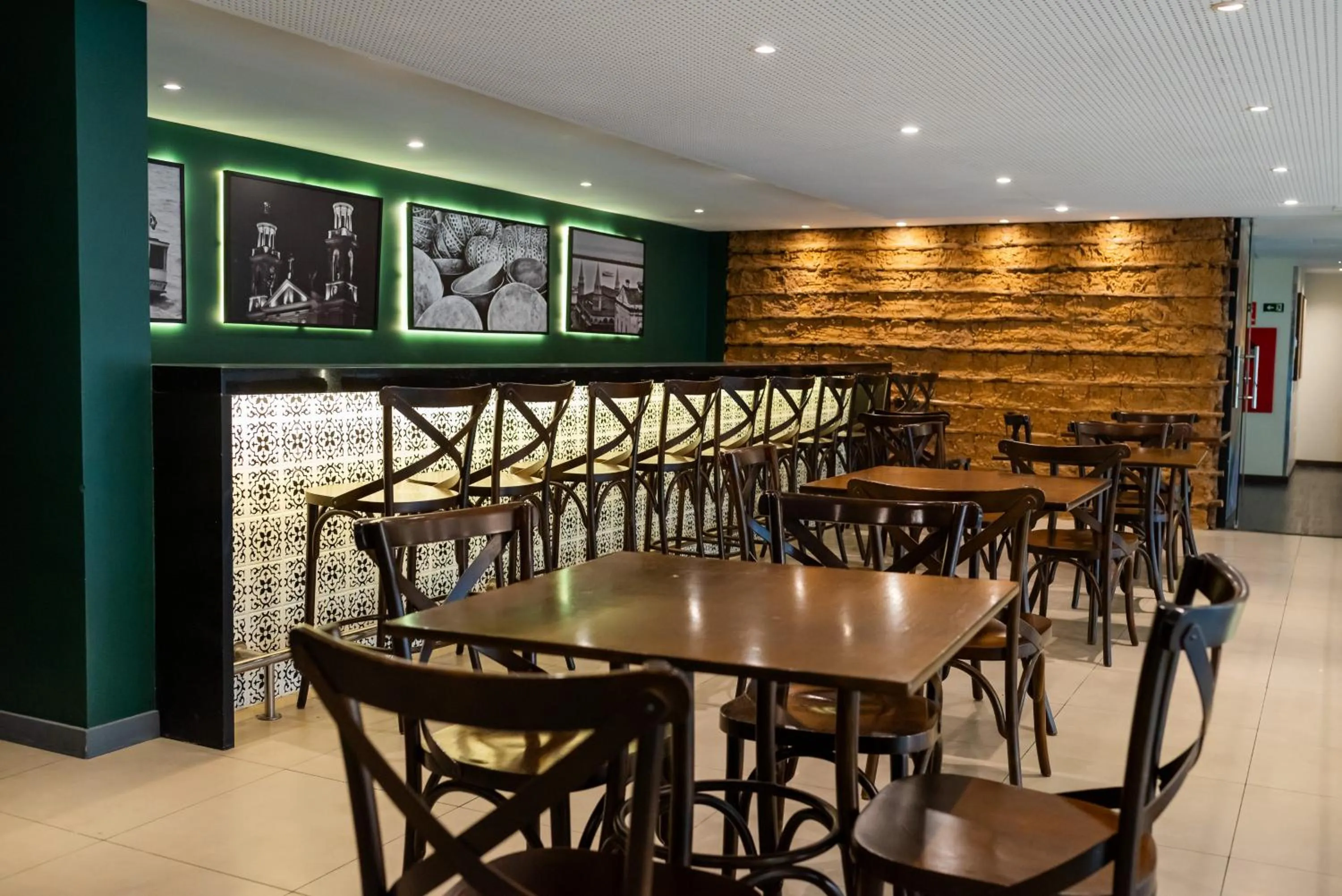 Restaurant/places to eat in ibis Styles Belem Nazare