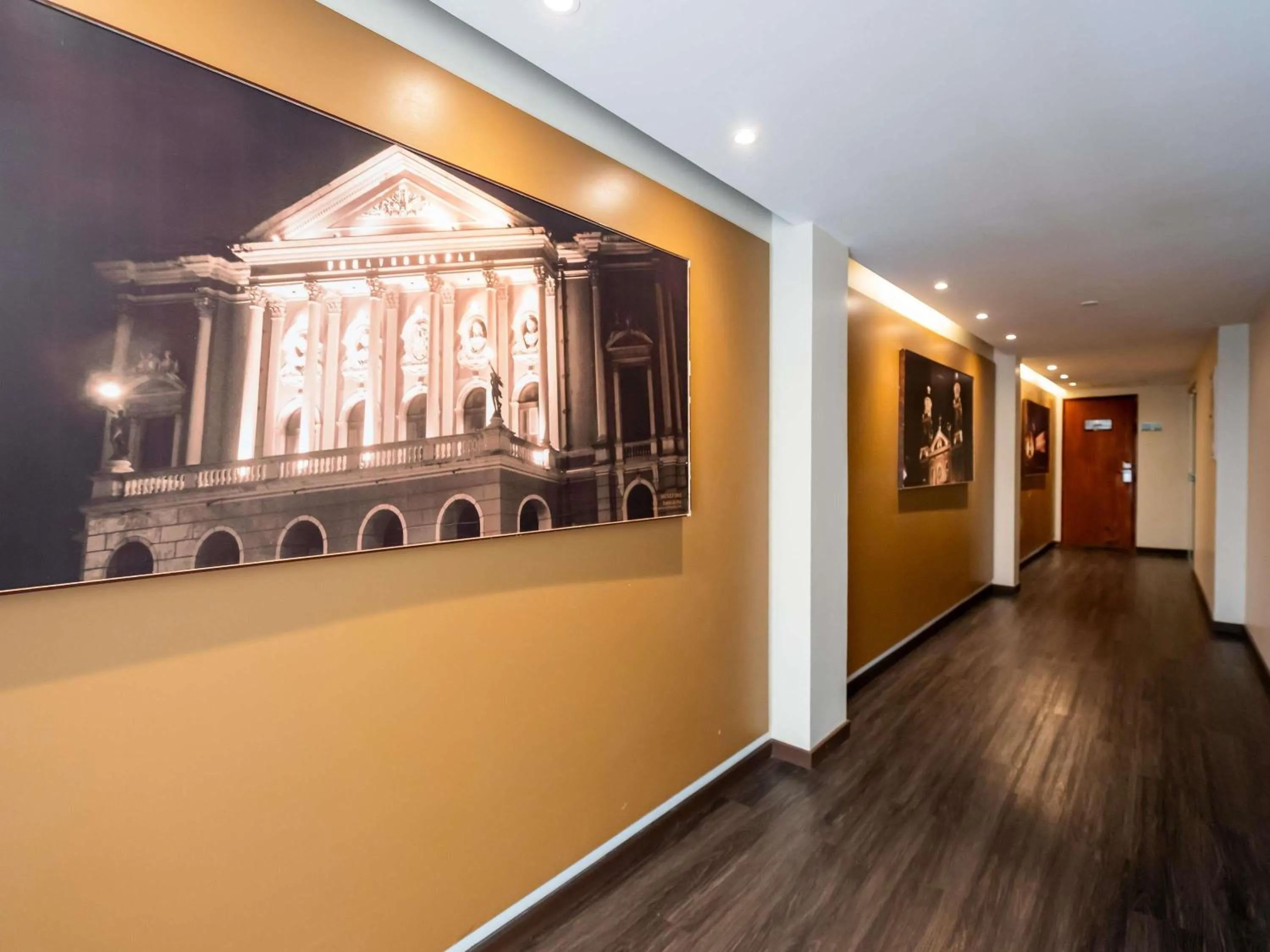 Property building in ibis Styles Belem Nazare