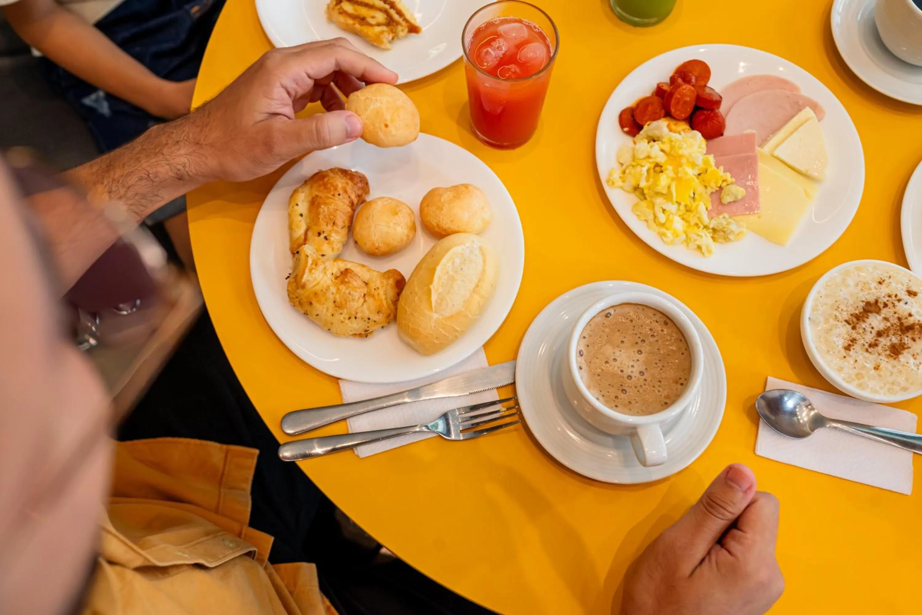 Breakfast in ibis Styles Belem Nazare