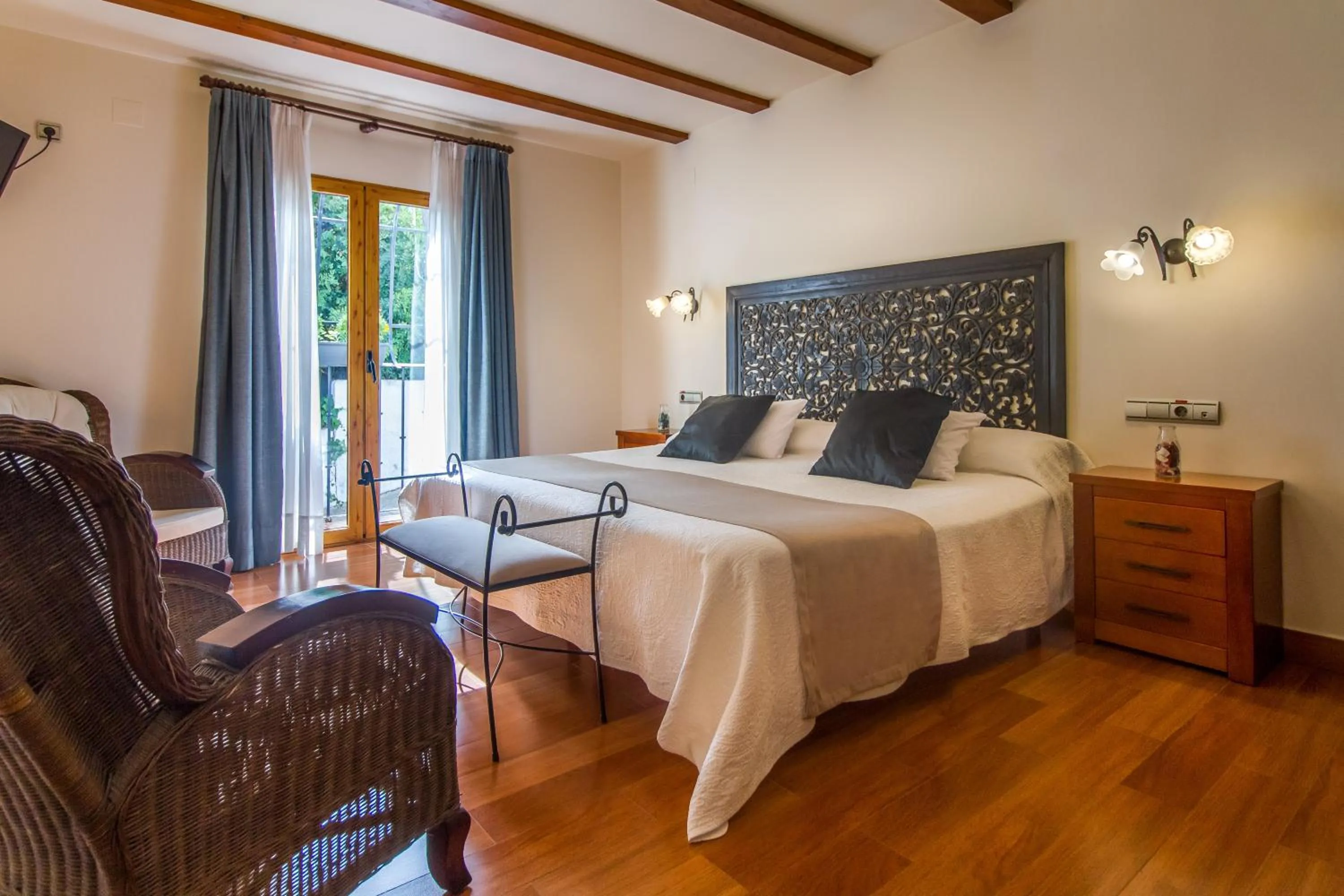 Photo of the whole room, Bed in Hotel Tossal d'Altea