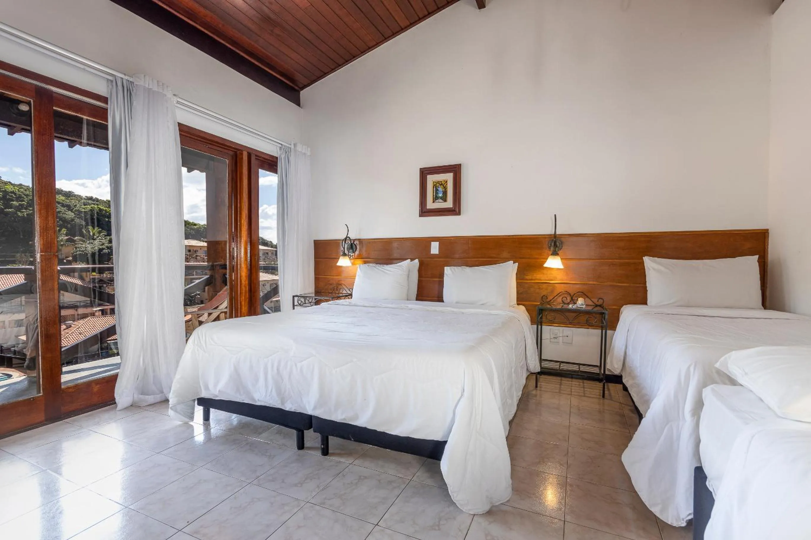 Bed in Hotel Ilha Branca Inn