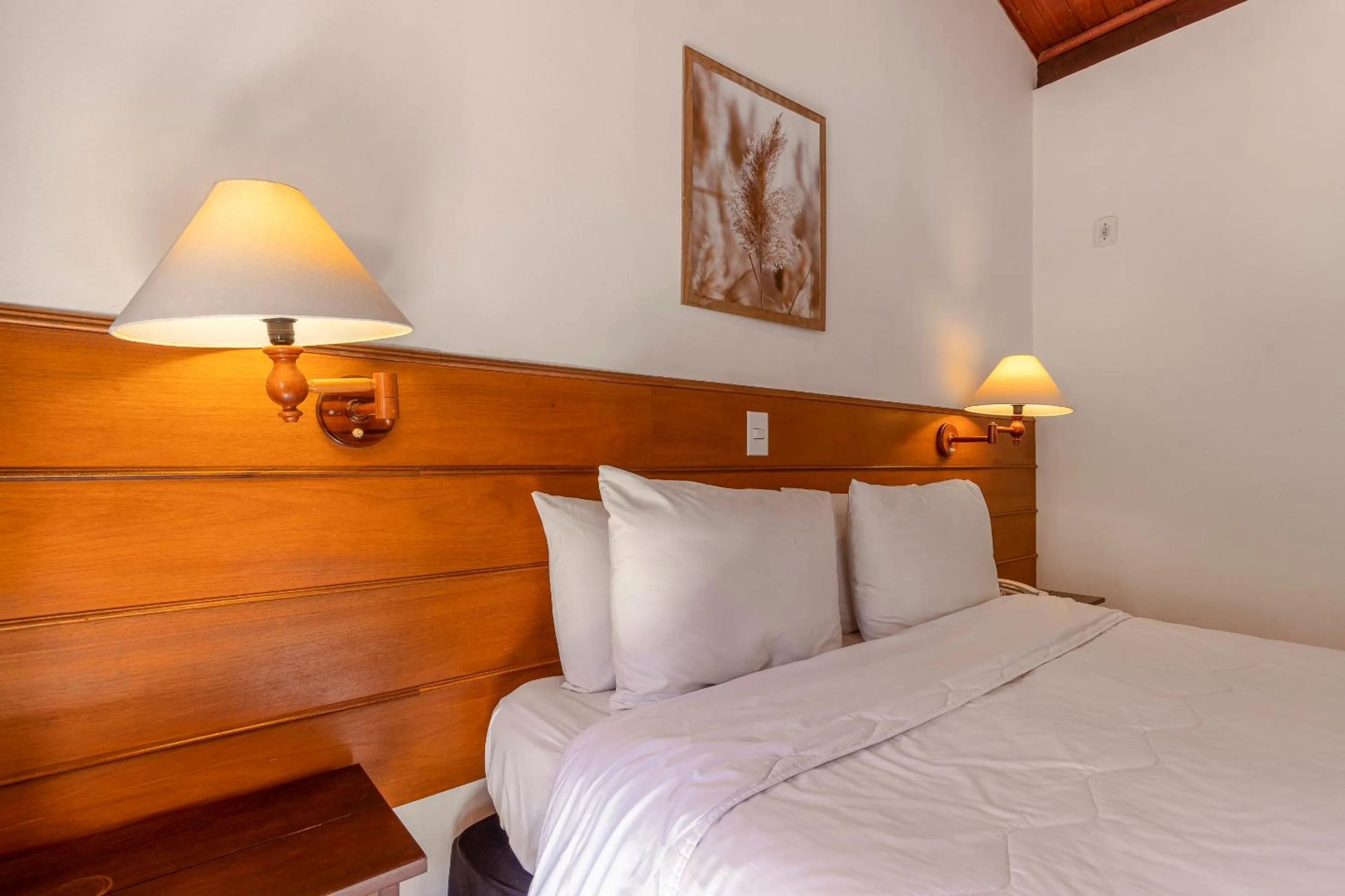 Bed in Hotel Ilha Branca Inn