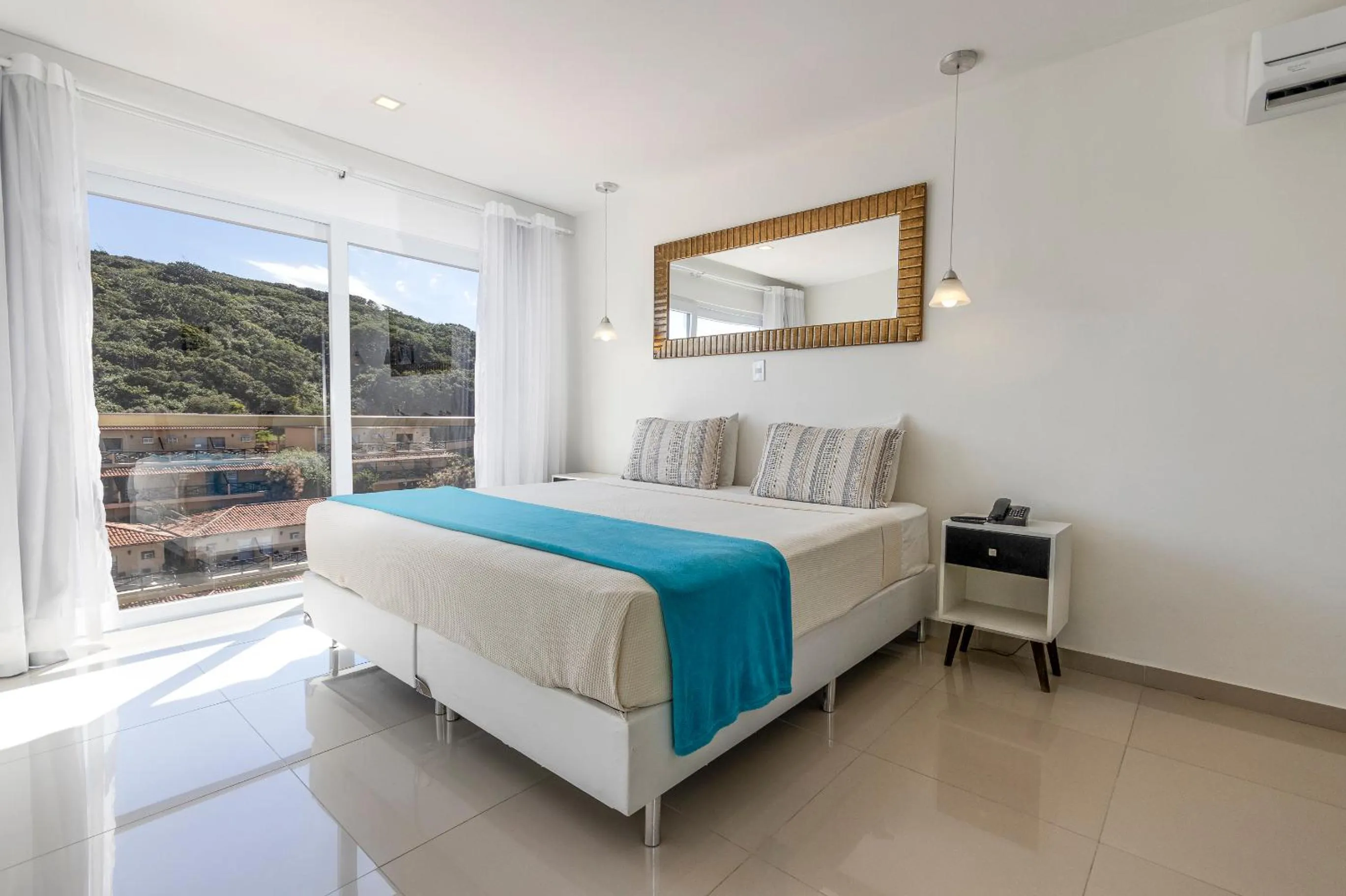 Bed in Hotel Ilha Branca Inn