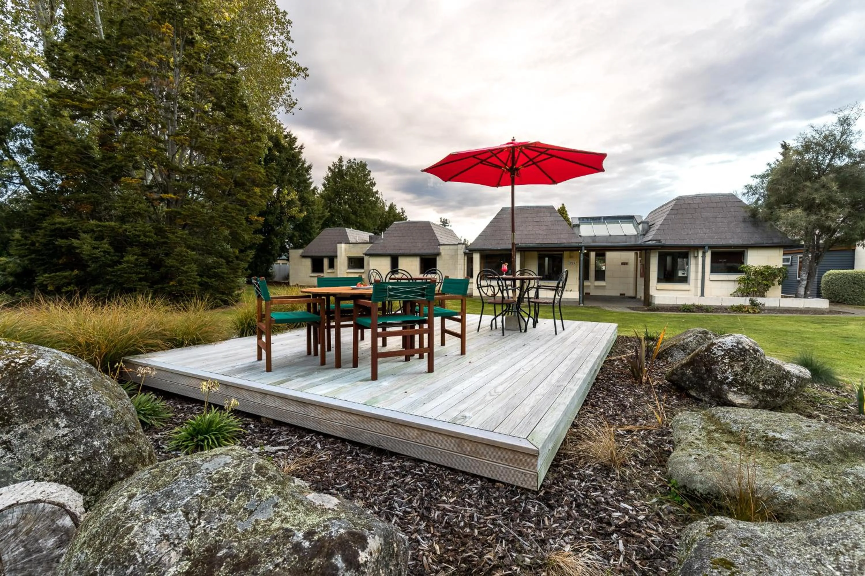 Garden in Distinction Te Anau Hotel & Villas