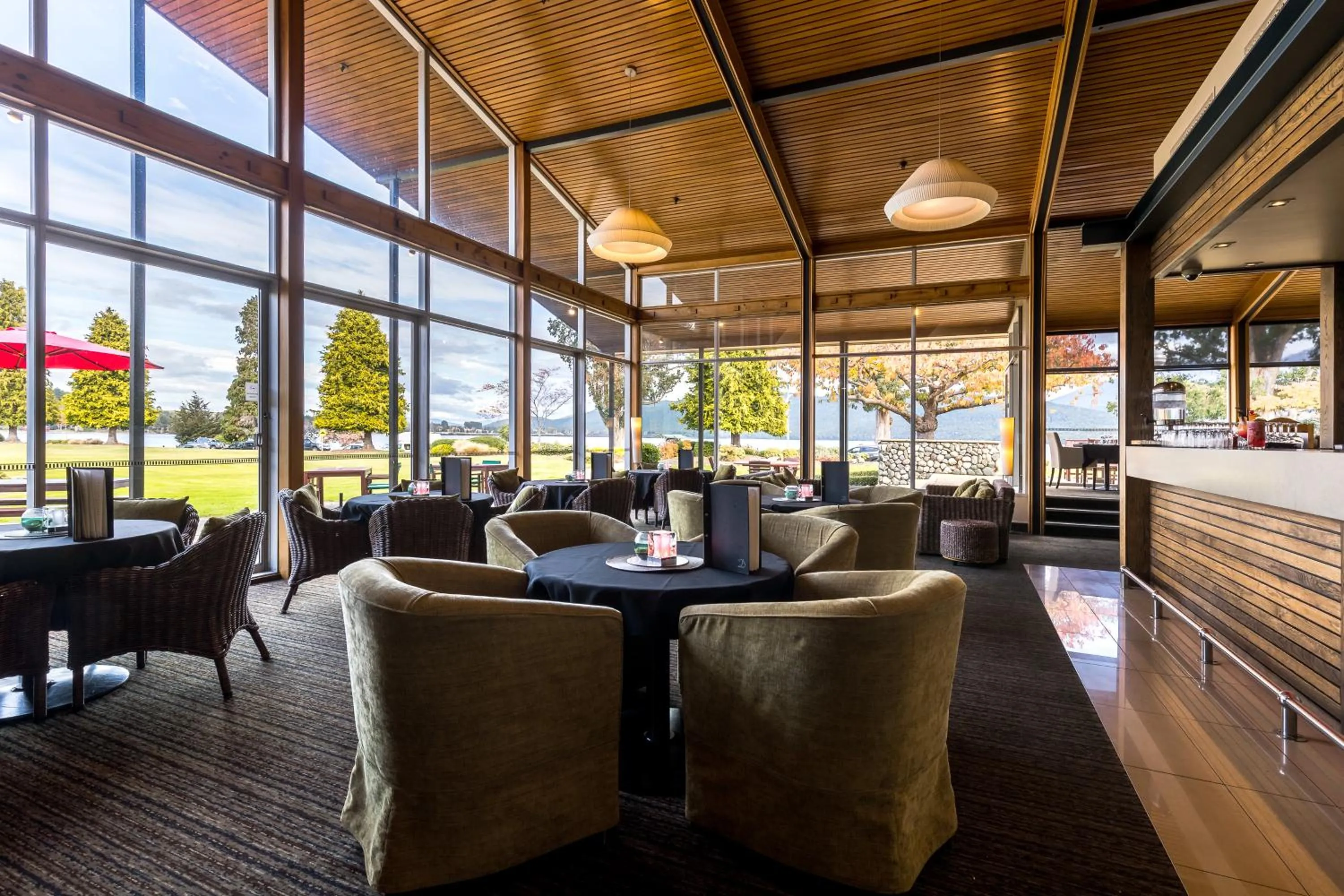 Restaurant/places to eat in Distinction Te Anau Hotel & Villas