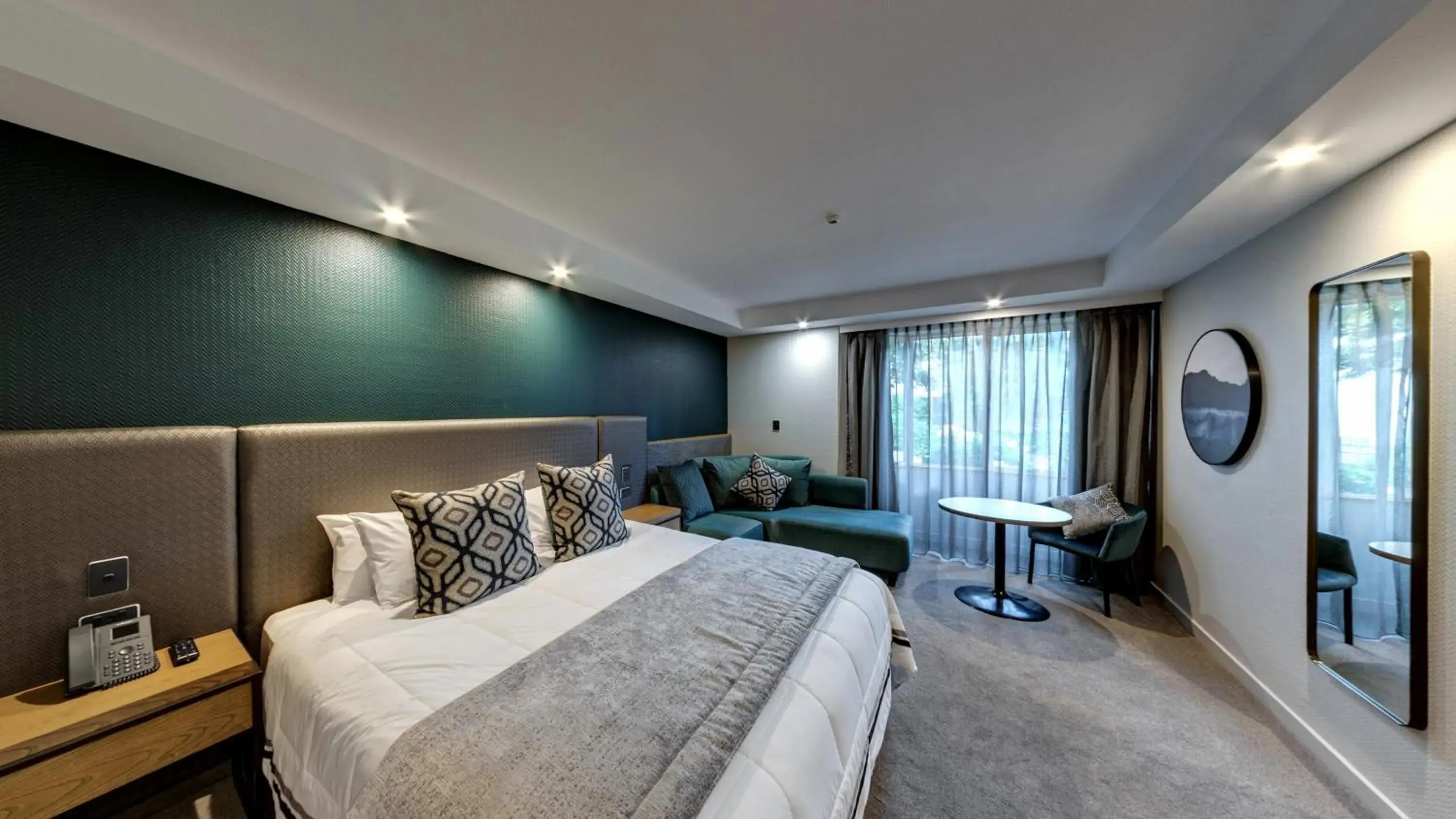 Deluxe King Room in Distinction Luxmore Hotel Deluxe King Room in Distinction Luxmore Hotel