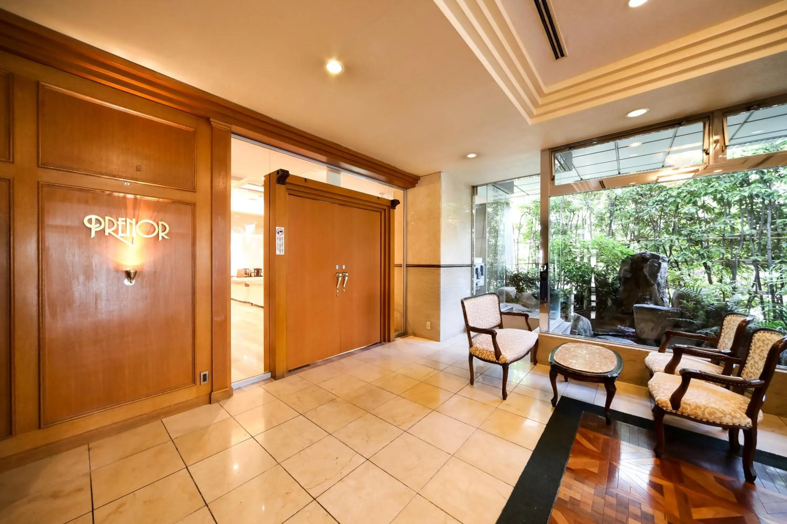 Lobby or reception in Hotel Claiton Shin-Osaka