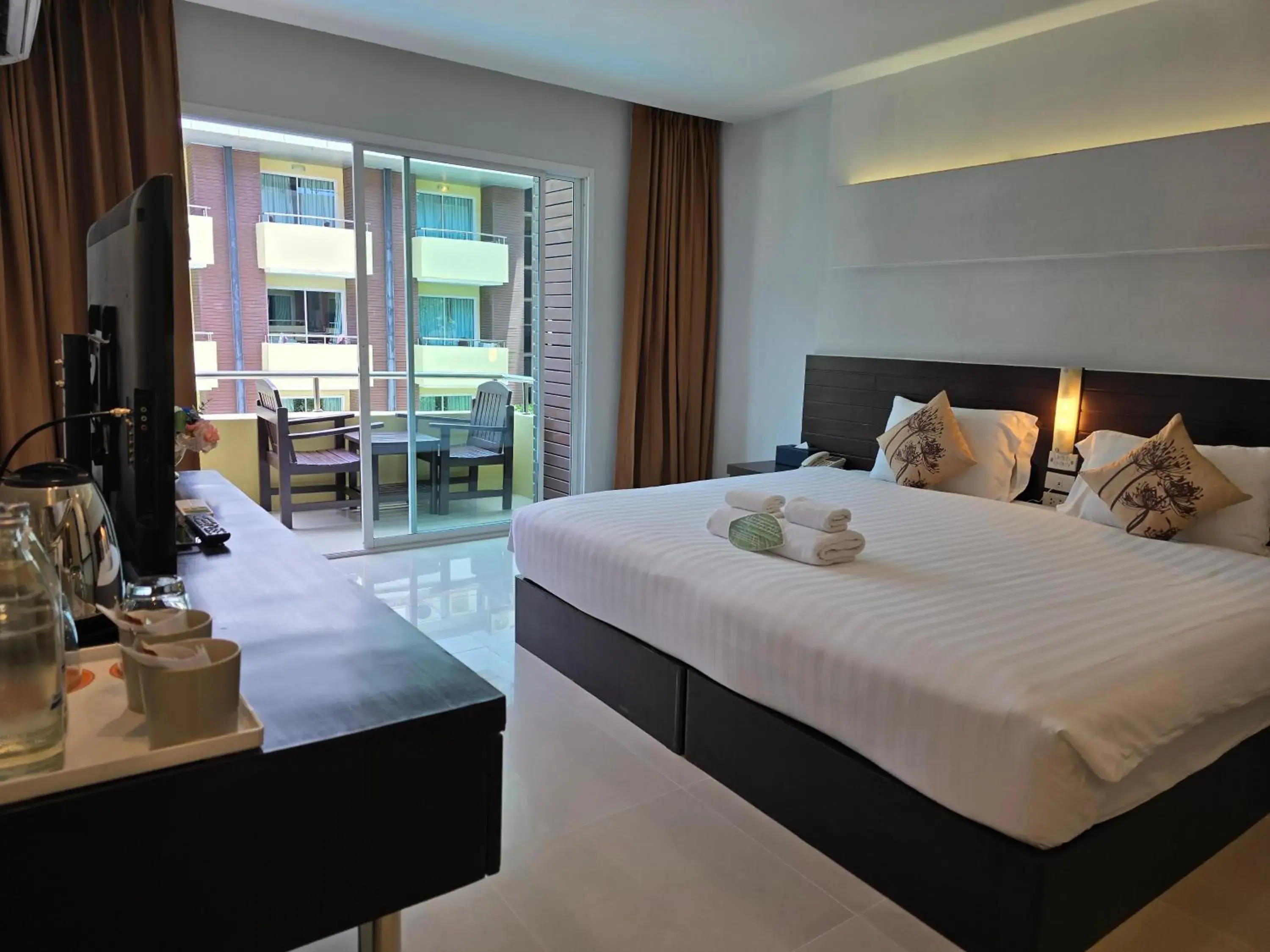 Deluxe Twin Room in Baron Beach Hotel Deluxe Twin Room in Baron Beach Hotel