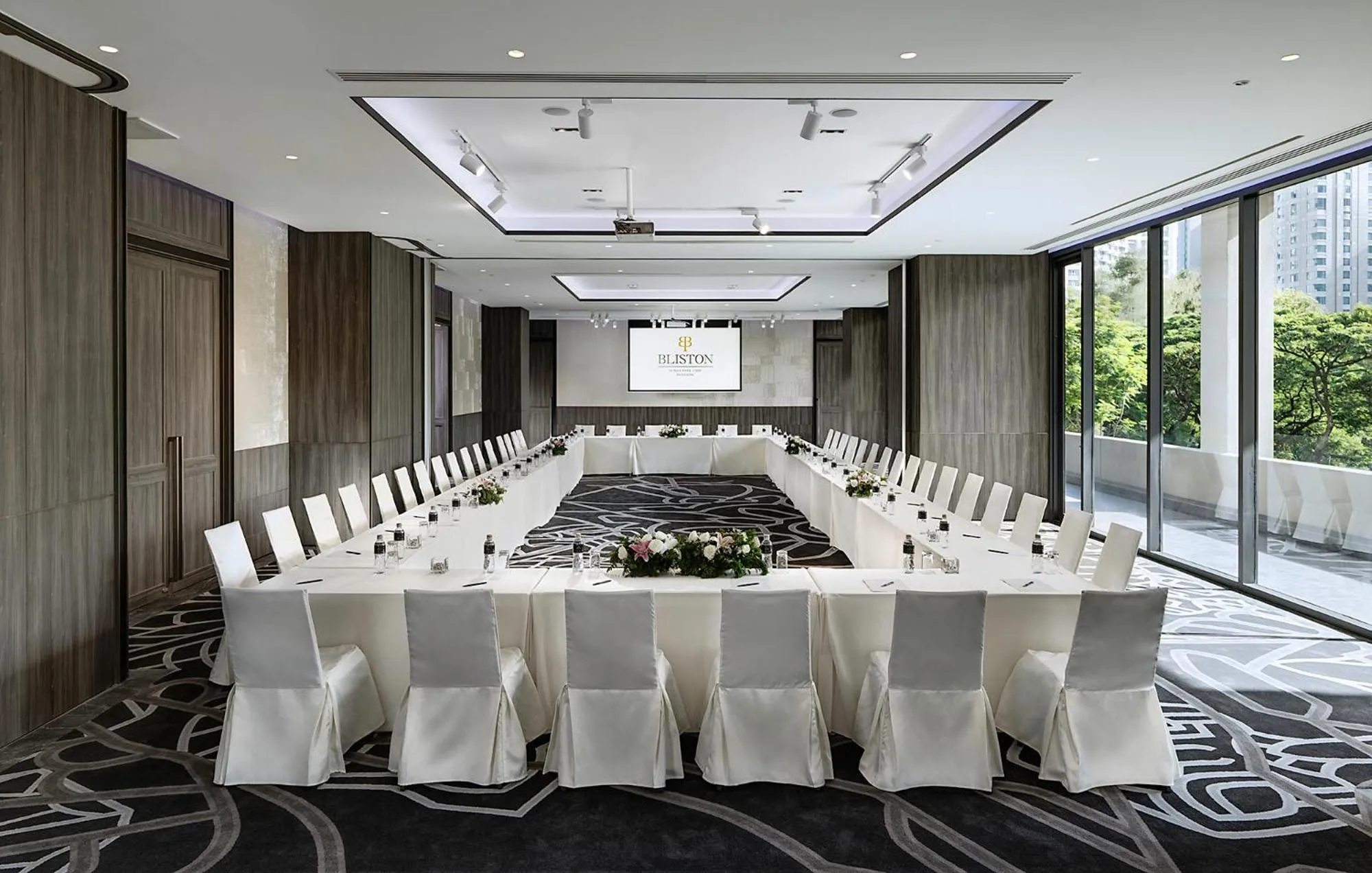 Banquet/Function facilities in Bliston Suwan Park View