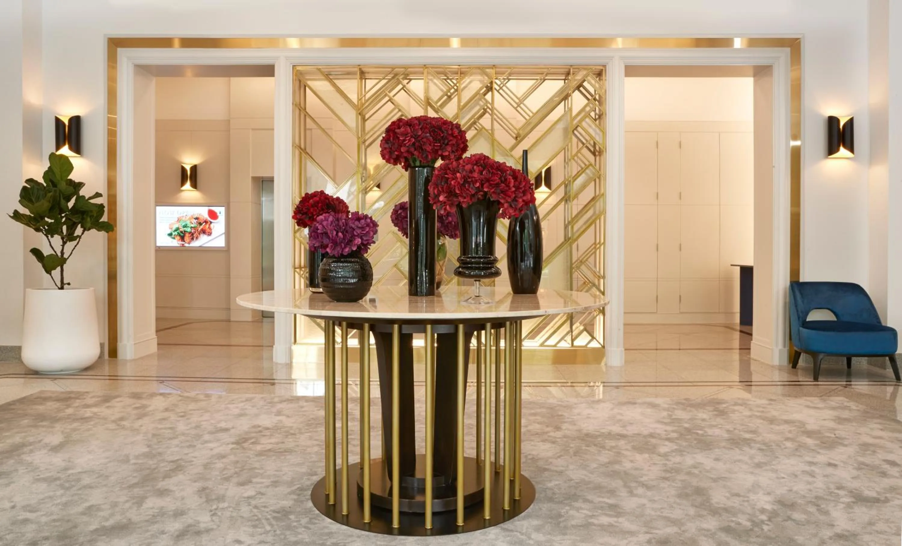 Lobby or reception in Bliston Suwan Park View