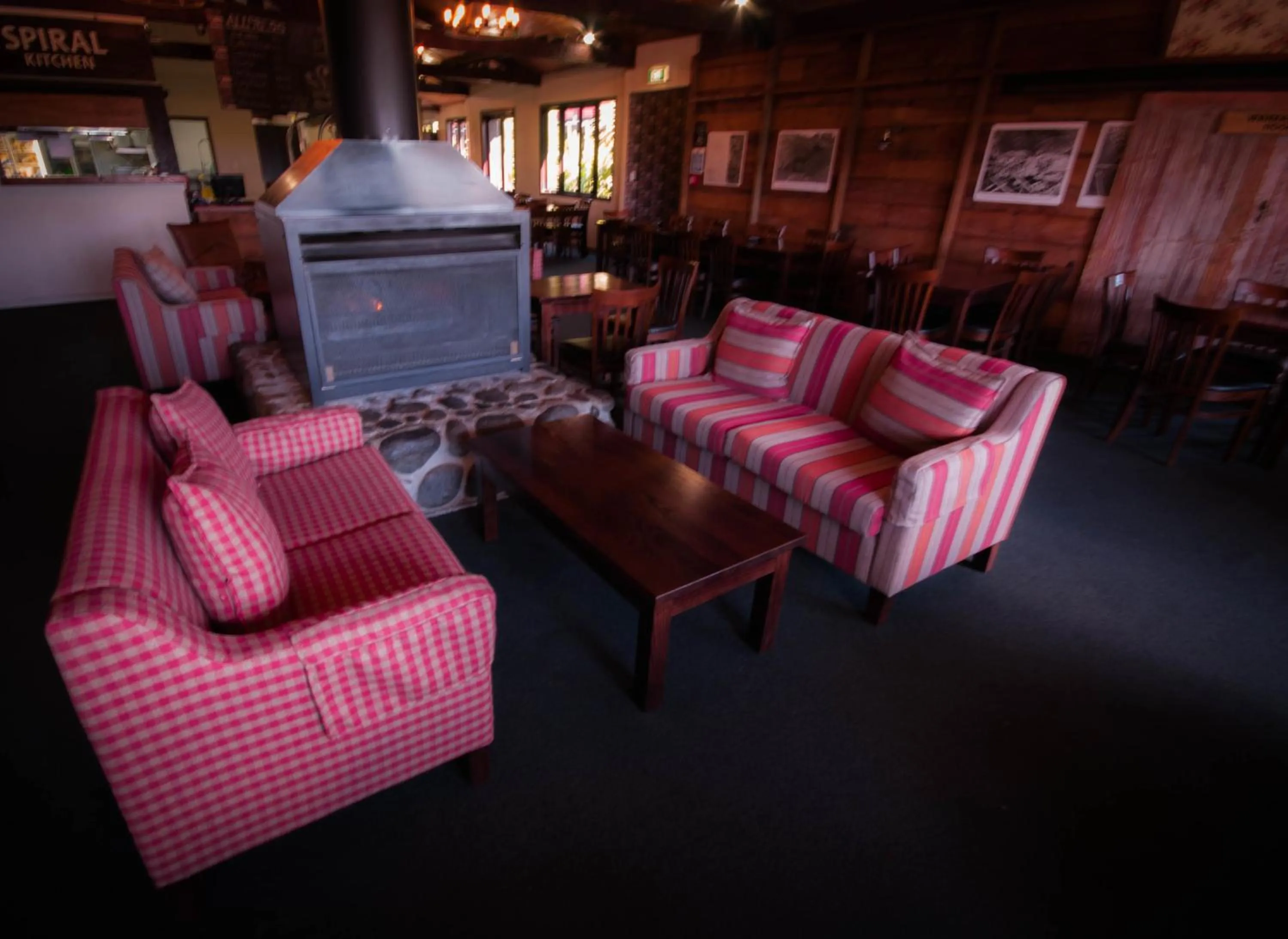 Lounge or bar in The Park Hotel Ruapehu