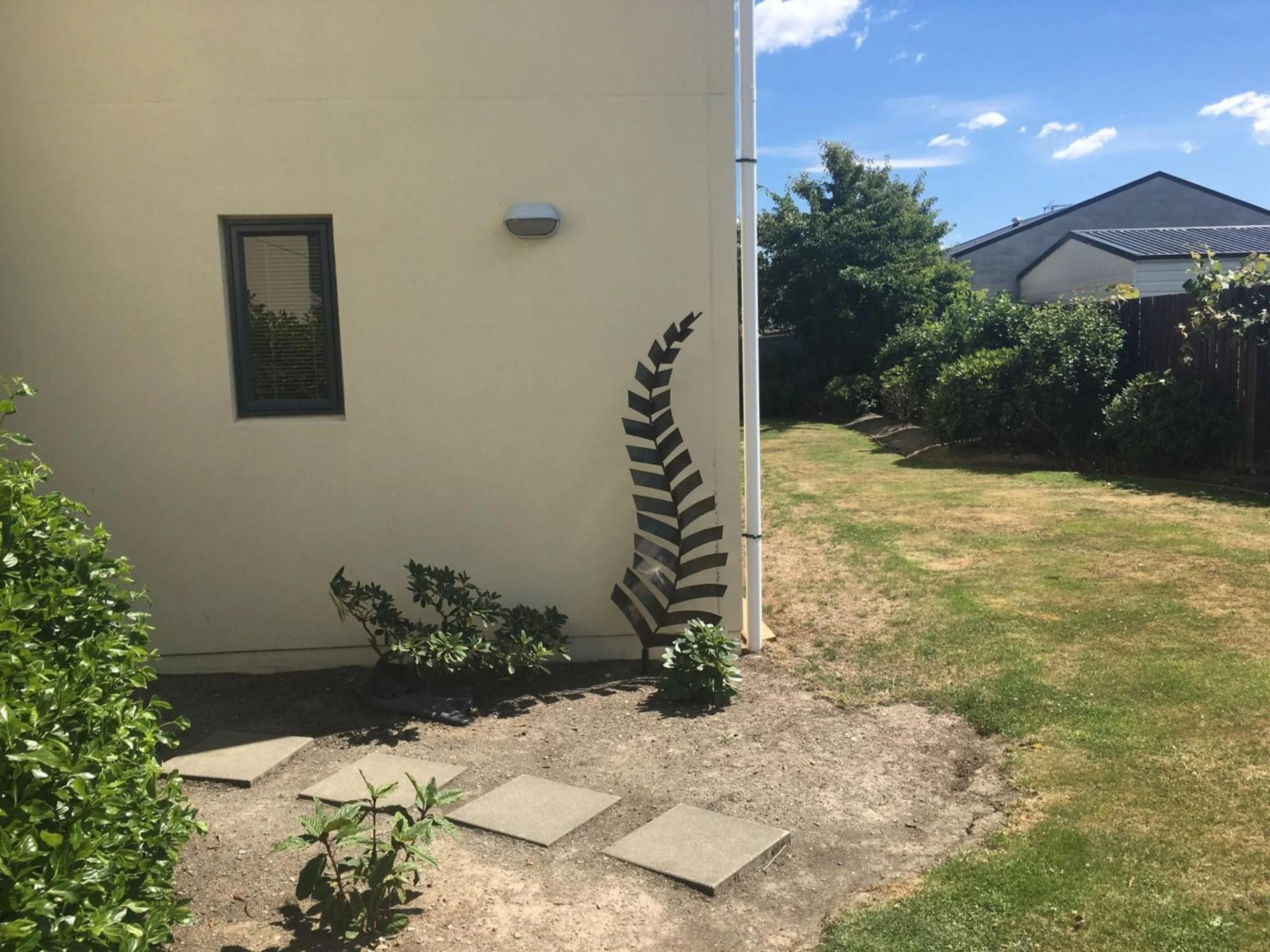 Garden in Bella Vista Motel Mosgiel