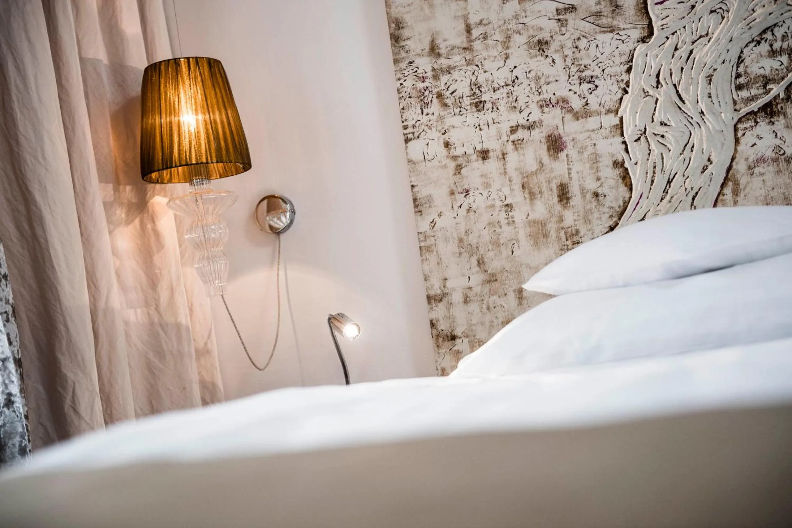 Bed in Romantik Hotel Zur Schwane