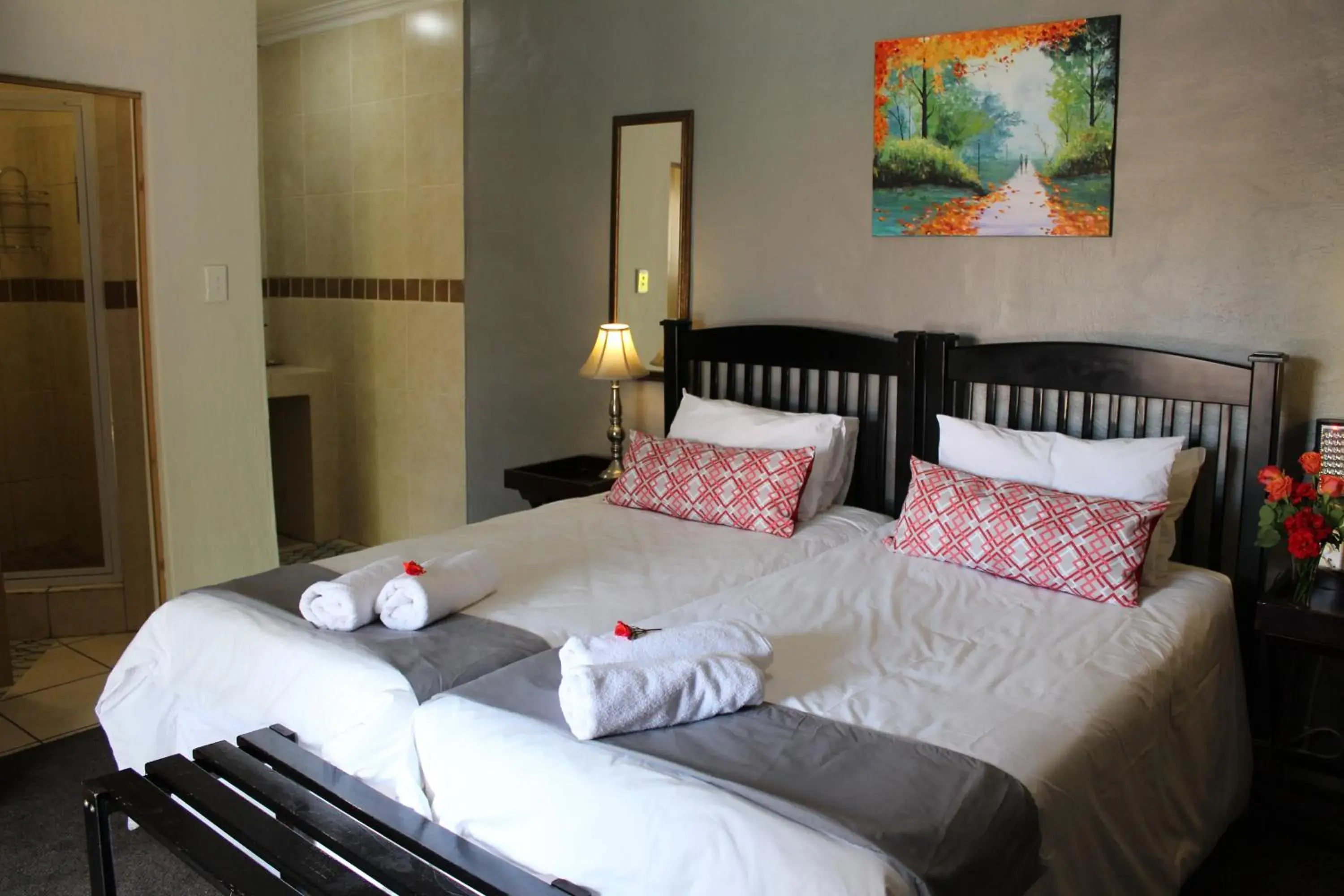 5 - single occupancy - Twin Room in 3 Liebeloft Guest House 5 - single occupancy - Twin Room in 3 Liebeloft Guest House