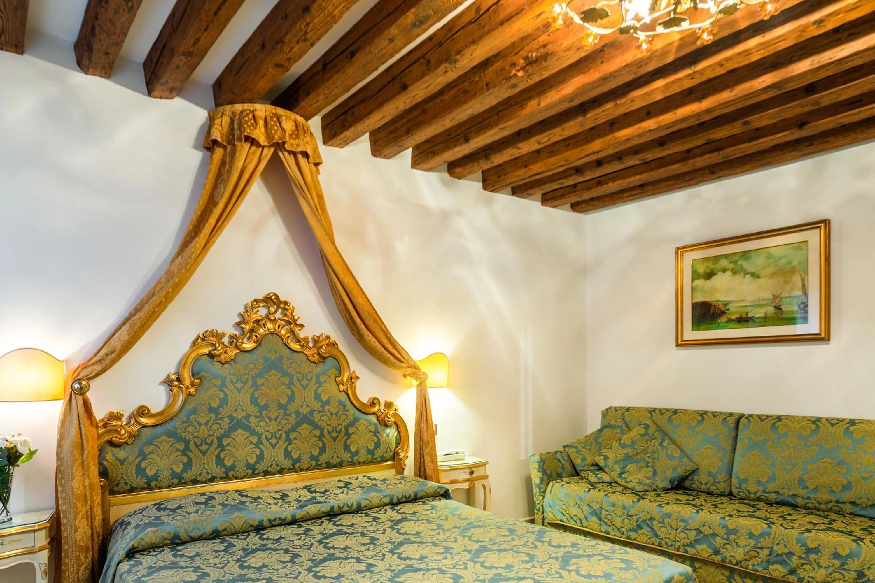 Bedroom, Bed in Hotel Al Vagon