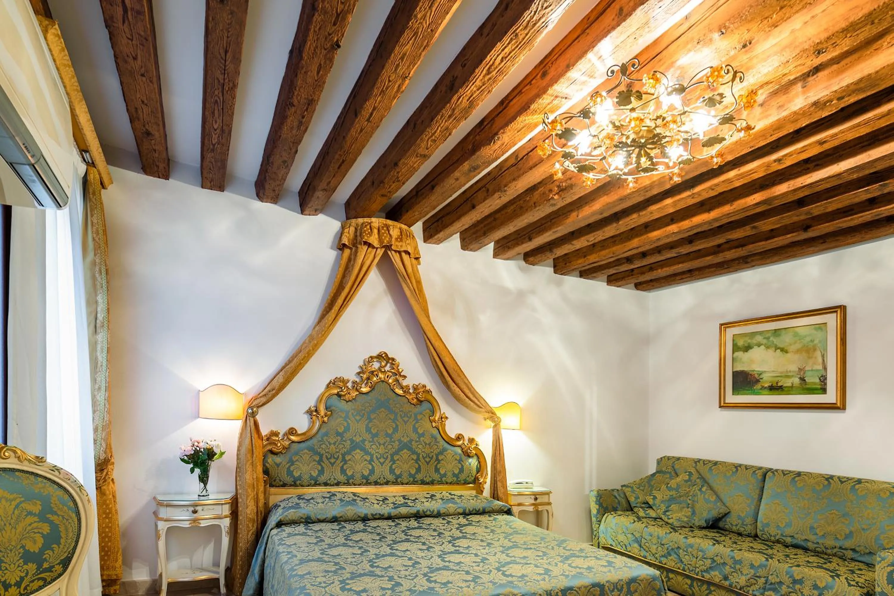 Photo of the whole room, Bed in Hotel Al Vagon