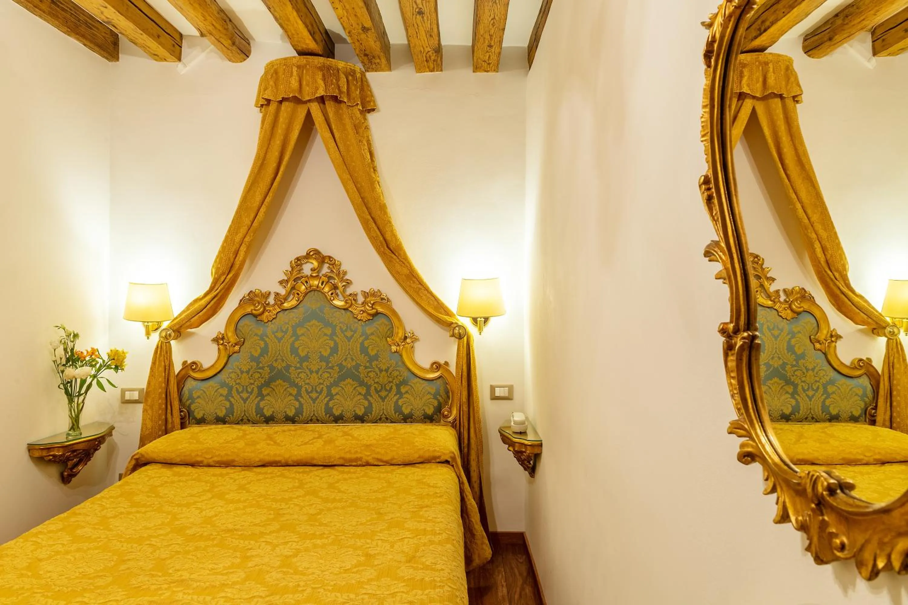 Photo of the whole room, Bed in Hotel Al Vagon