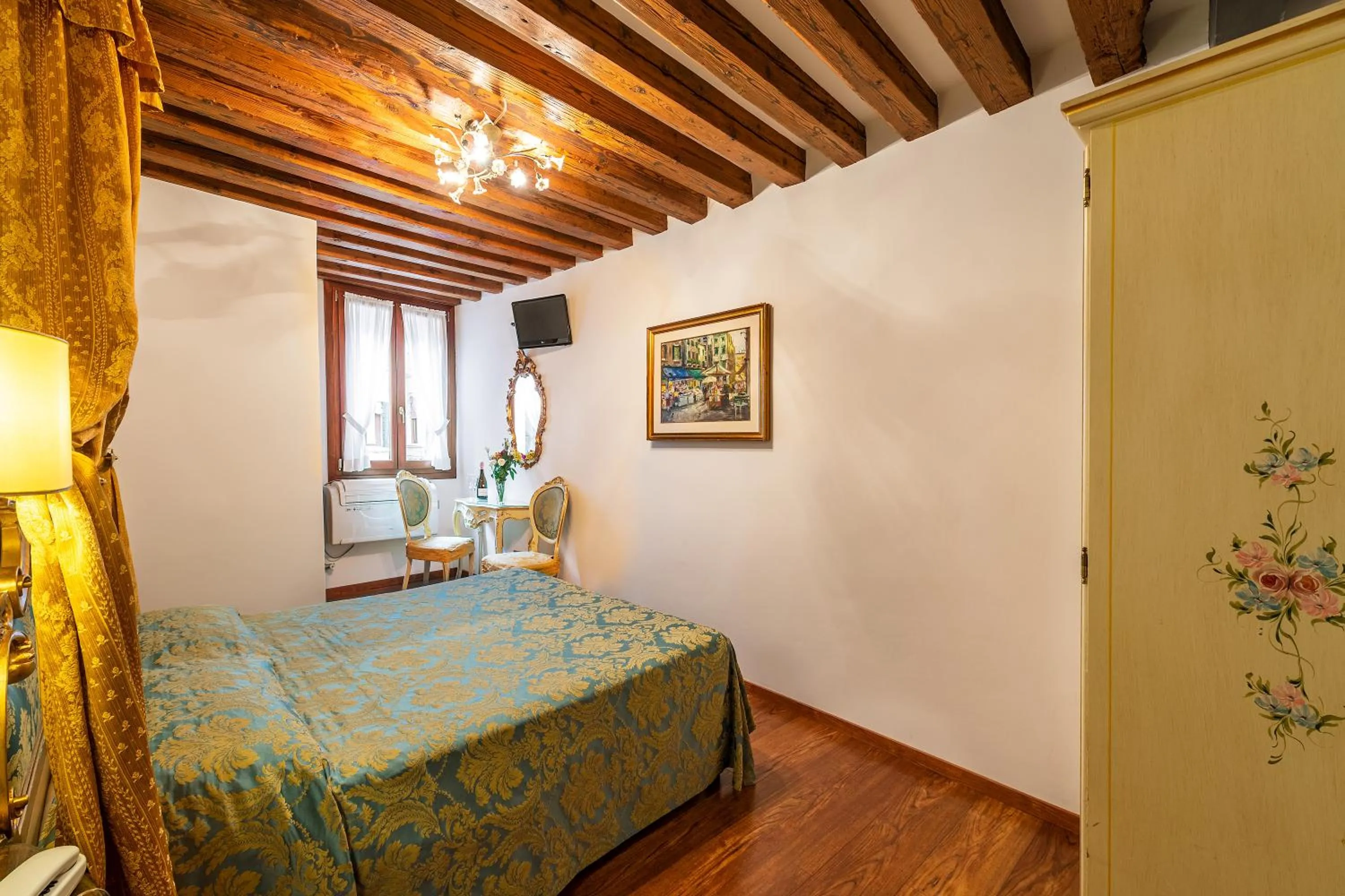 Bed in Hotel Al Vagon