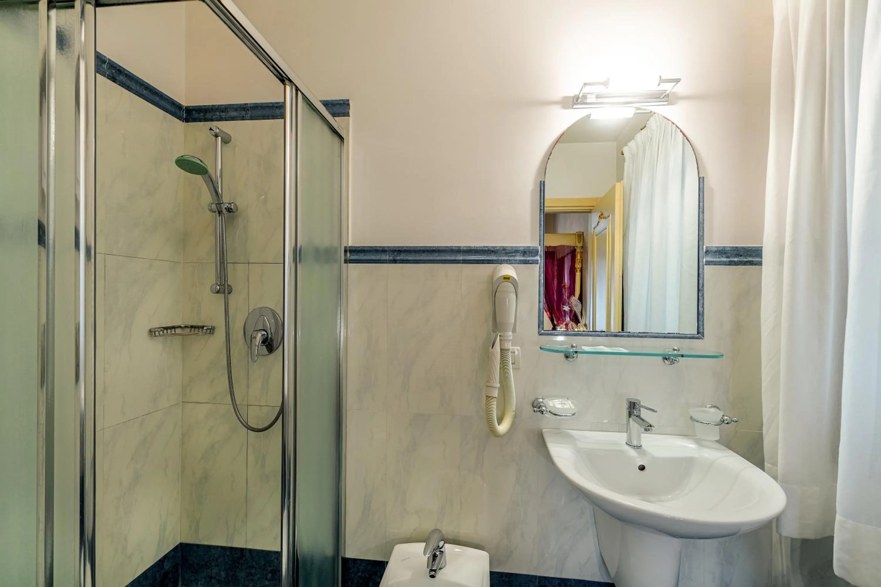 Bathroom in Hotel Al Vagon