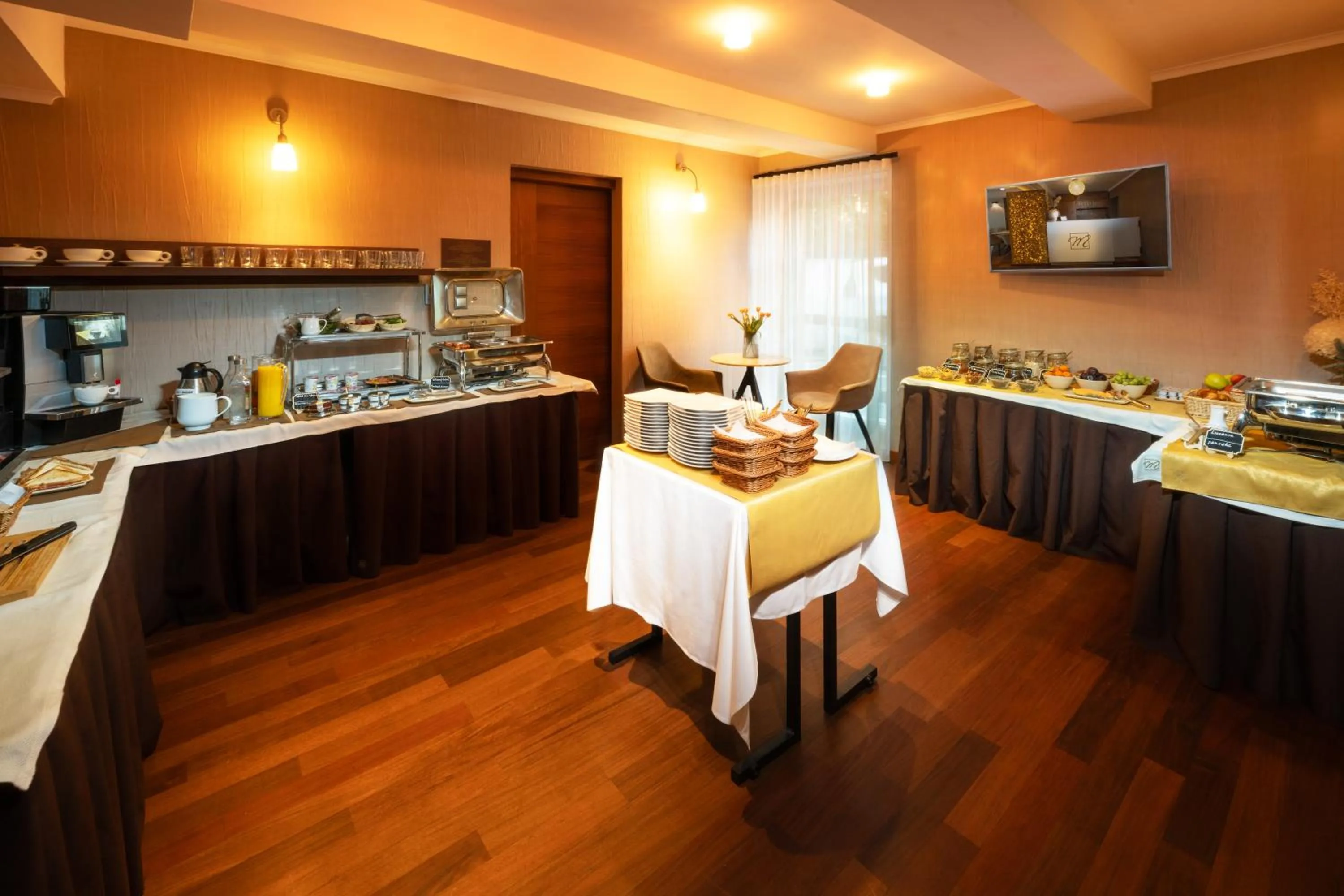 Breakfast in Mama's Design & Boutique Hotel