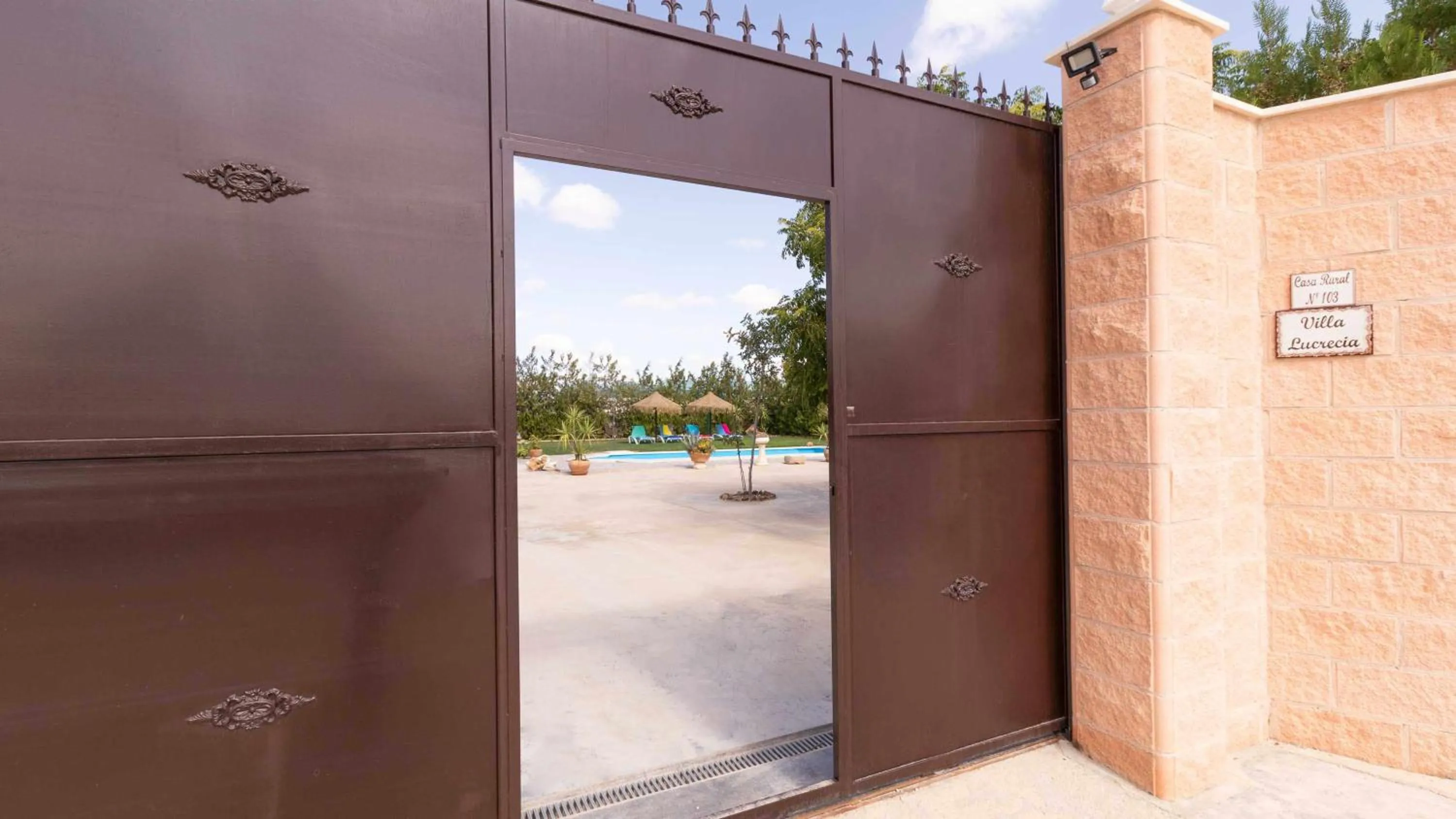 Facade/entrance in Casa Rural Villa Lucrecia