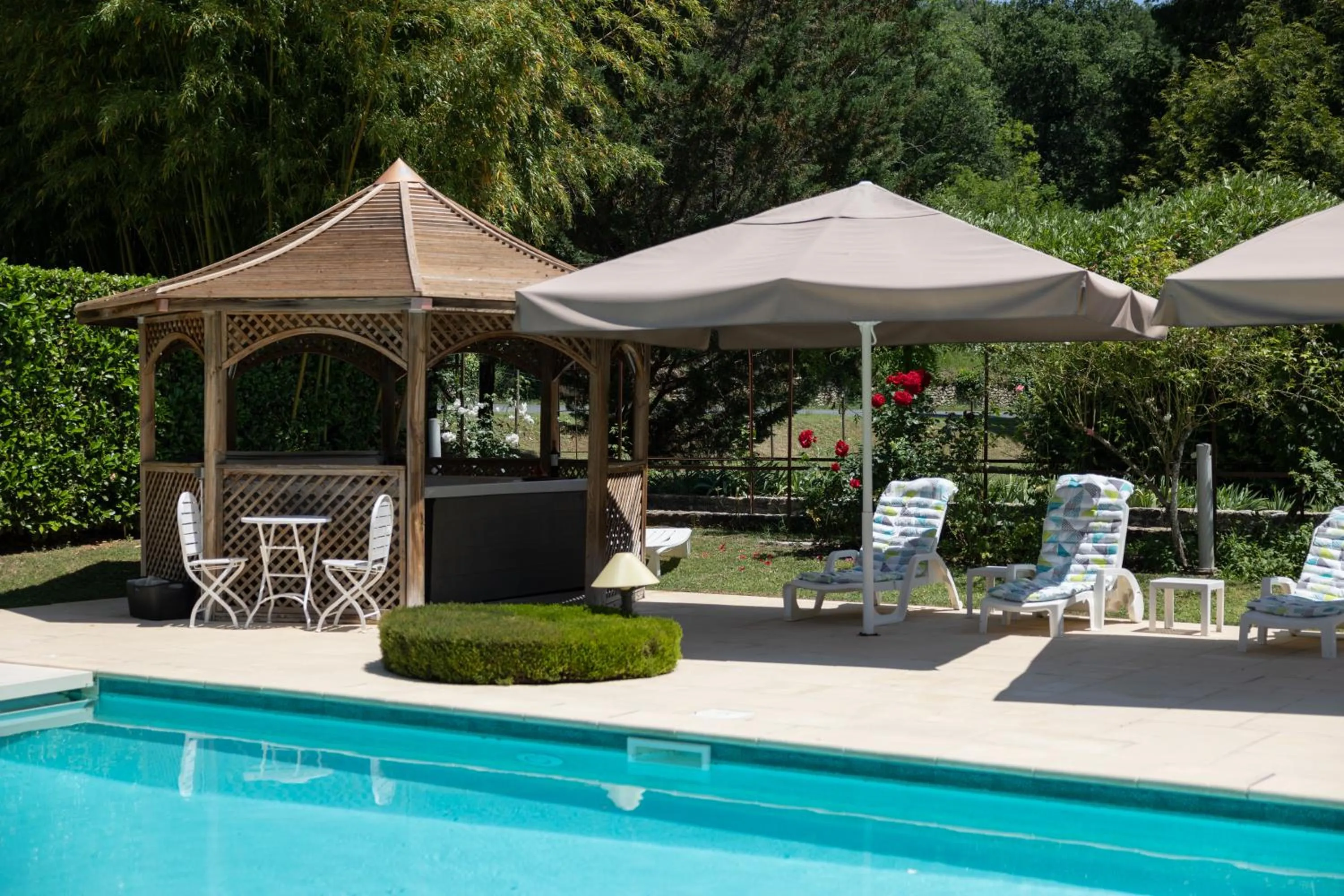 Swimming pool in Le Moulin de Mitou