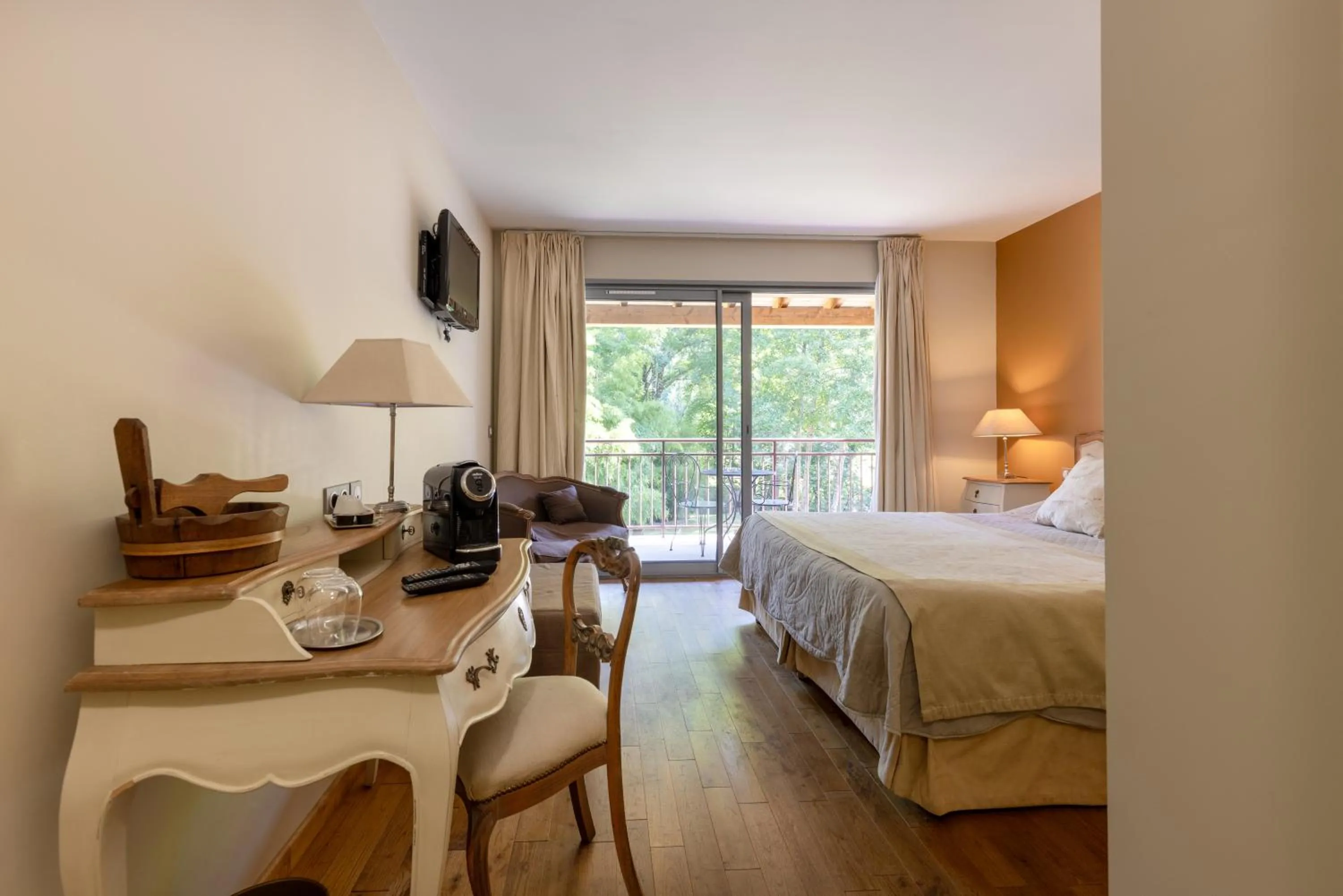 Bedroom, Bed in Le Moulin de Mitou