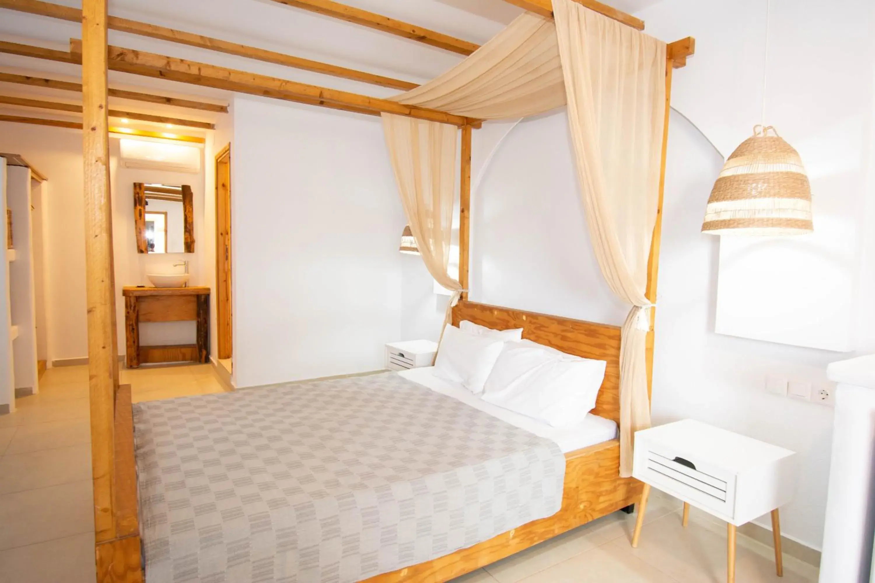 Deluxe Studio in OV Suites "by Checkin" Deluxe Studio in OV Suites "by Checkin"