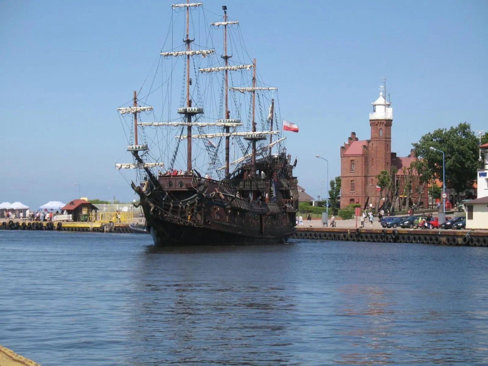 Day in RAMZES-pokoje z balkonami,parking,Blisko do plaży Ustka