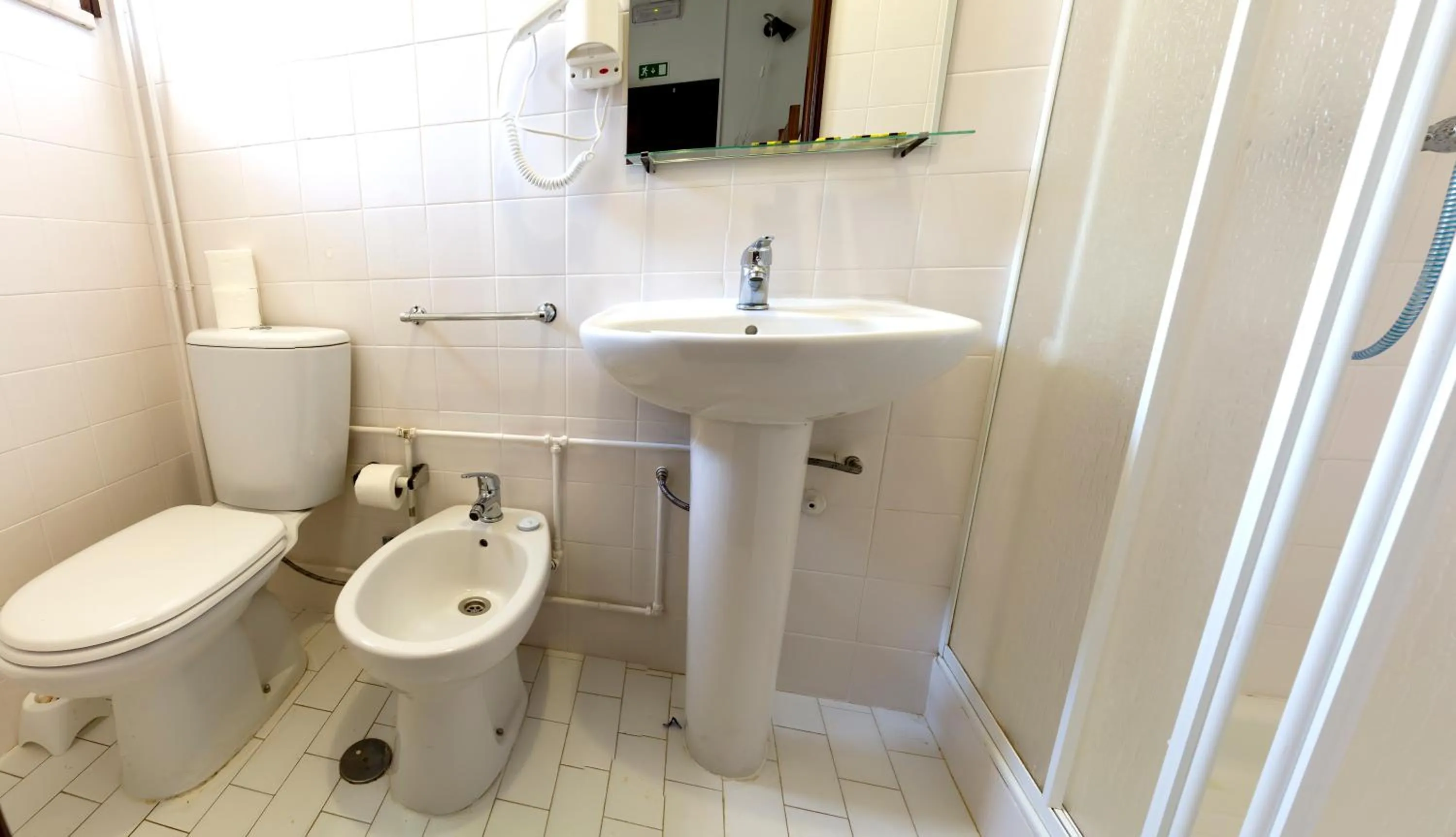 Bathroom in Hostel Carvalho