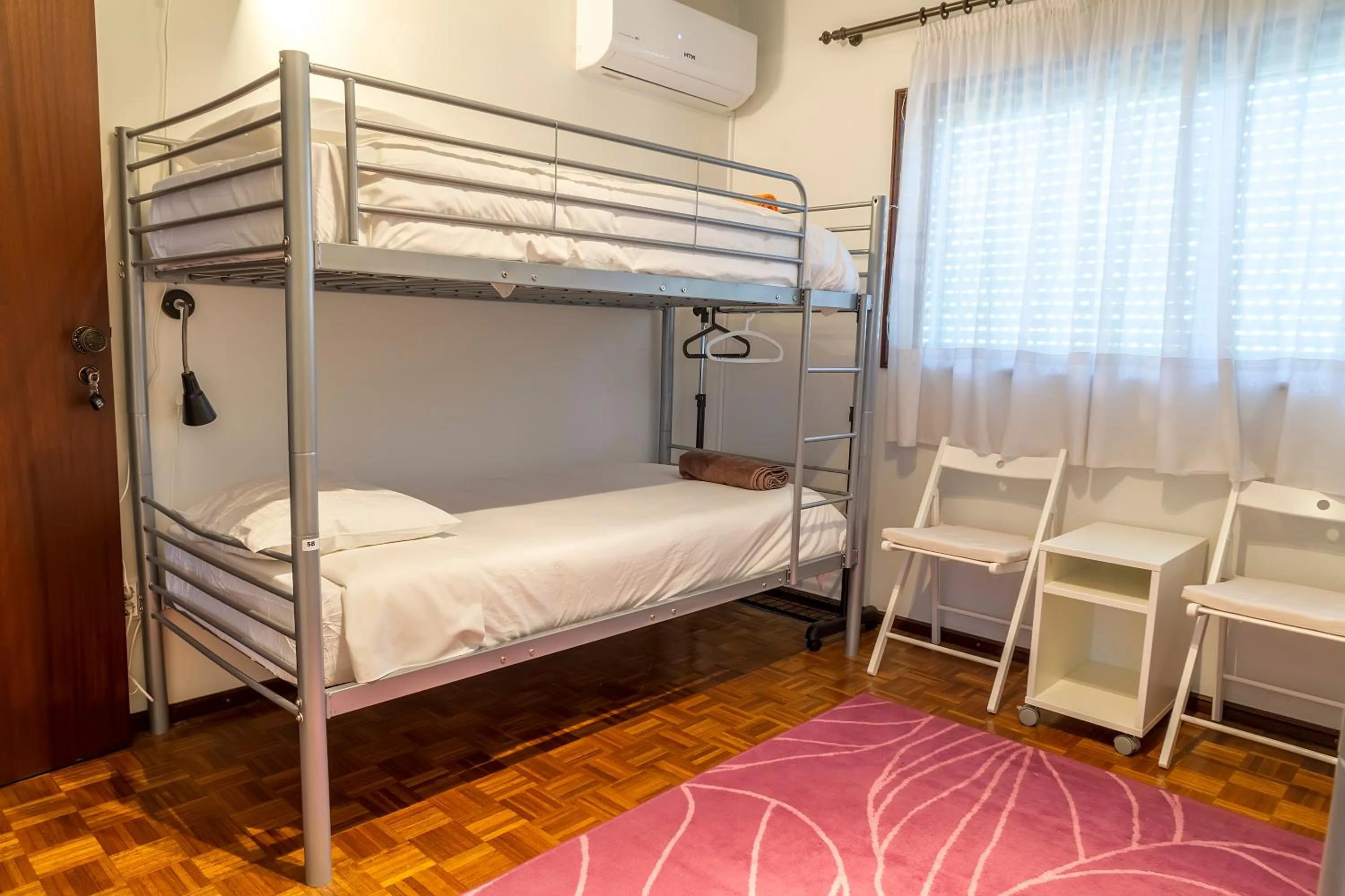 Bed in Hostel Carvalho