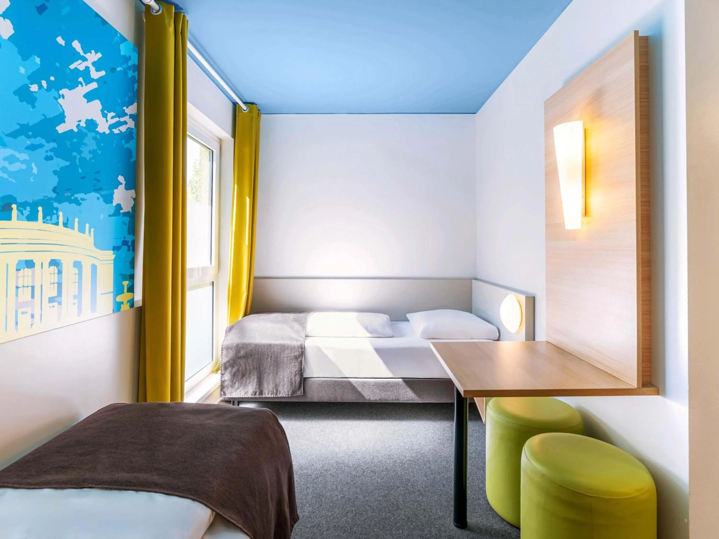 Photo of the whole room, Bed in B&B Hotel Stuttgart-City