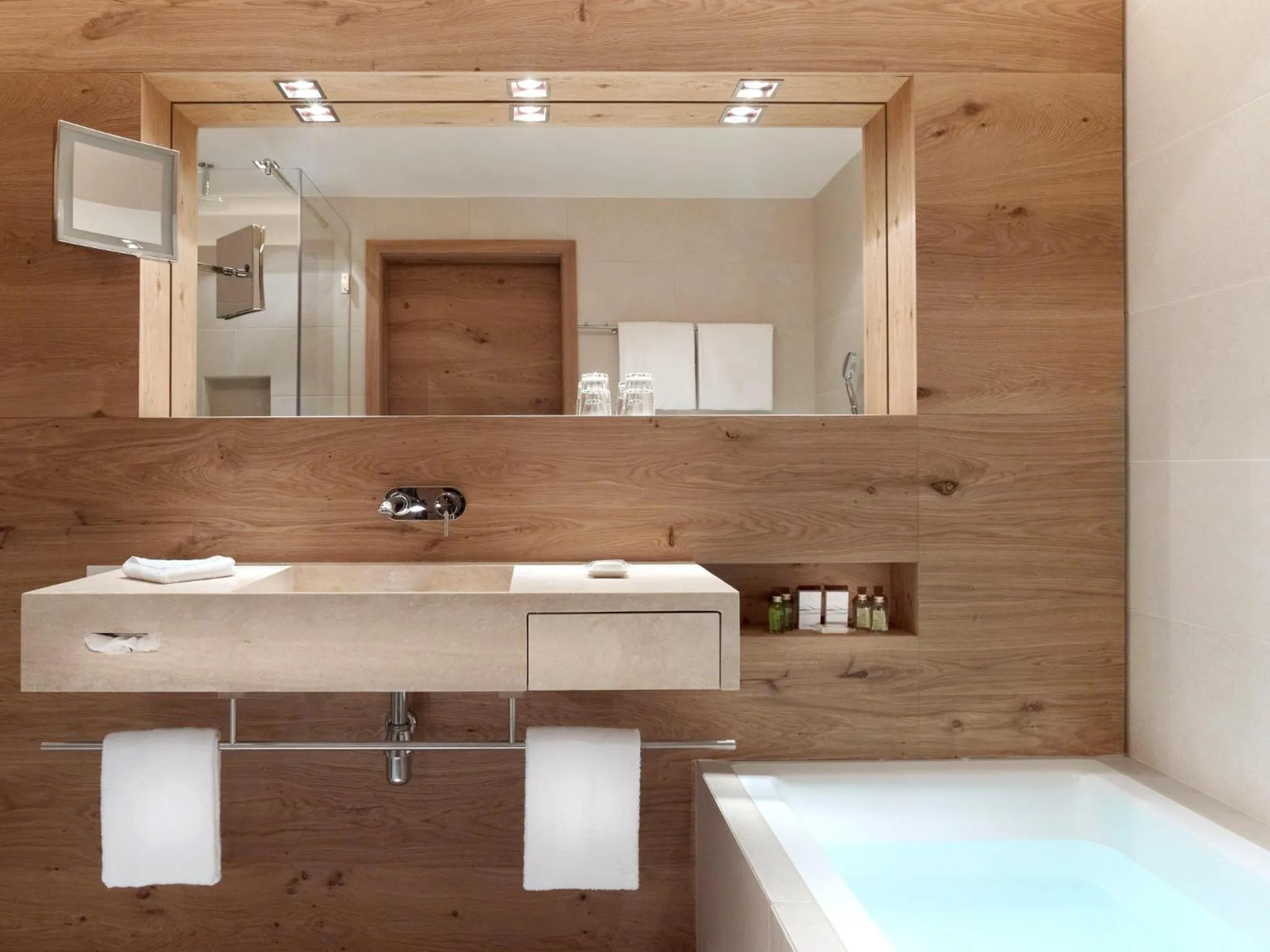 Bathroom in Schwarzer Adler Kitzbühel - Adults Only