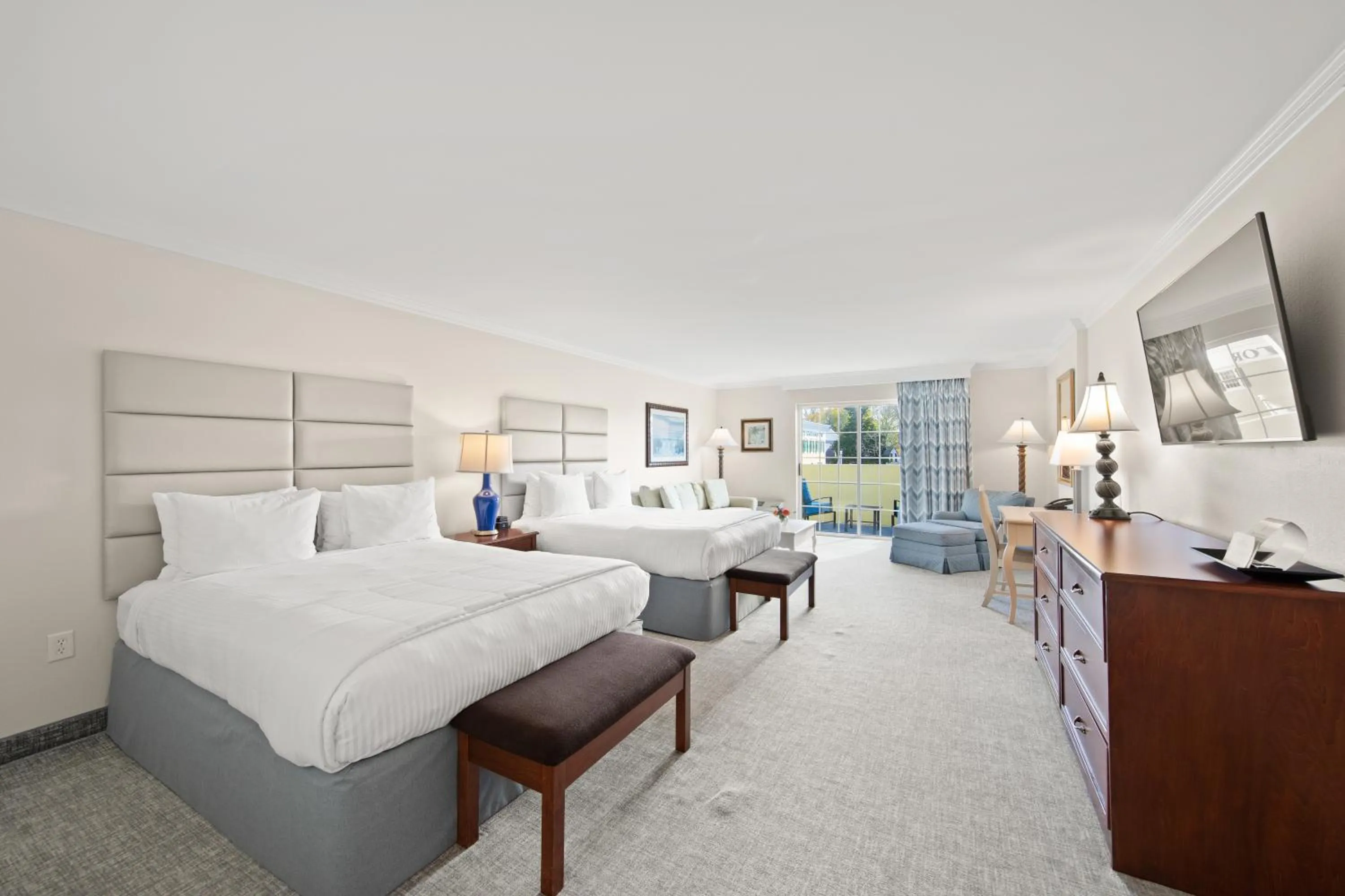 Balcony/Terrace, Bed in Hotel Rehoboth