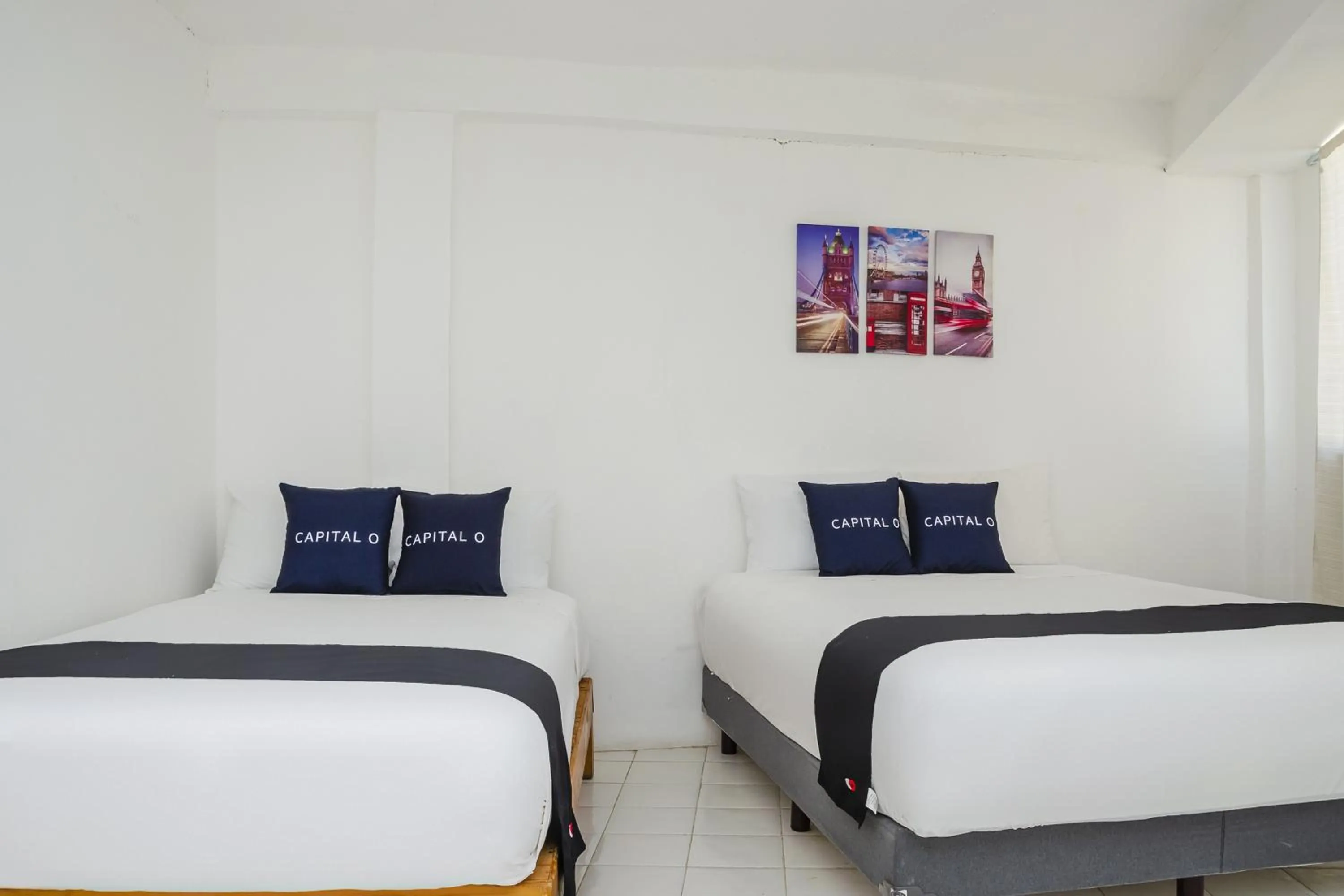 Bedroom, Bed in Capital O Hotel Dos Mares, Cabo San Lucas