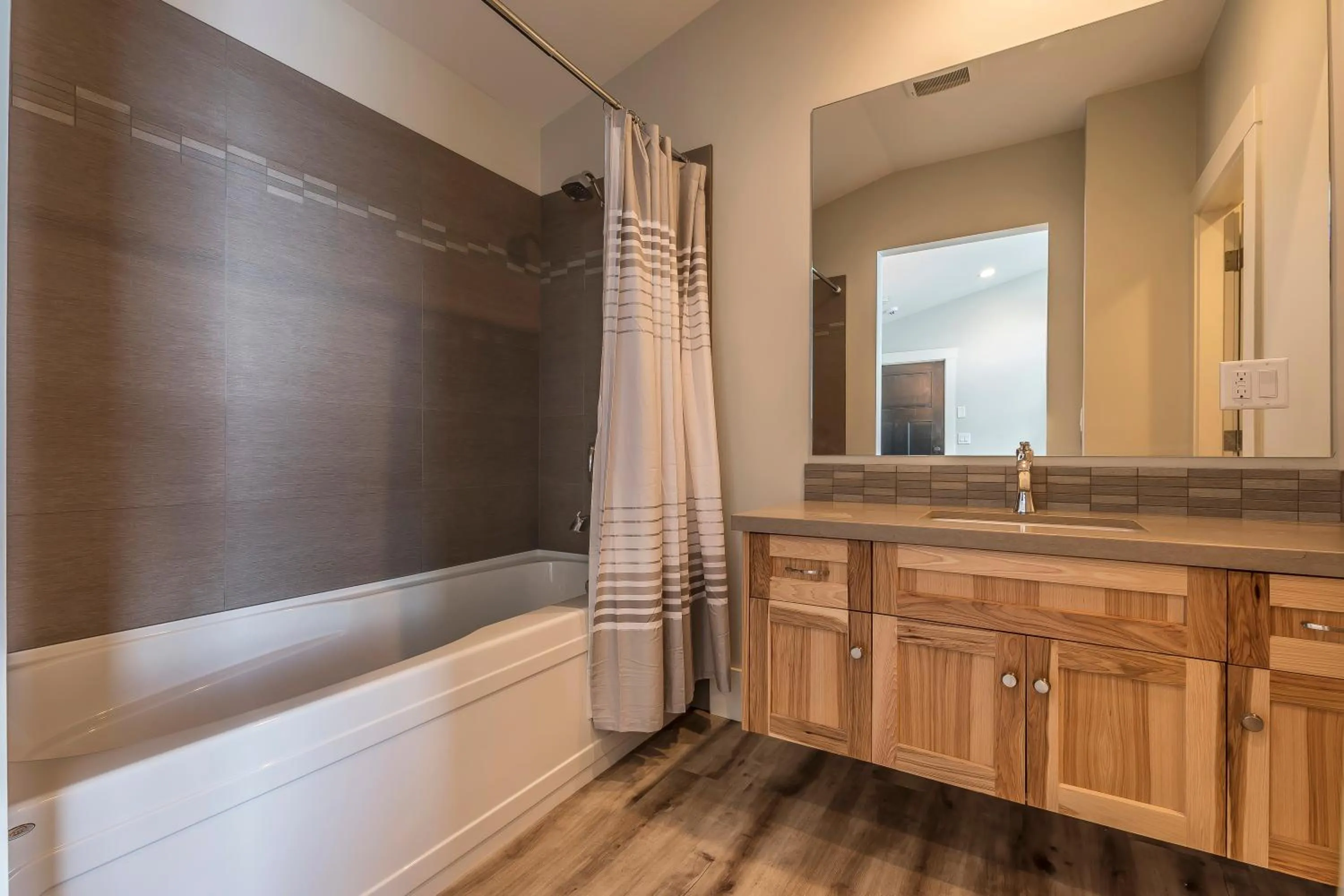 The Lodge on Harrison Lake