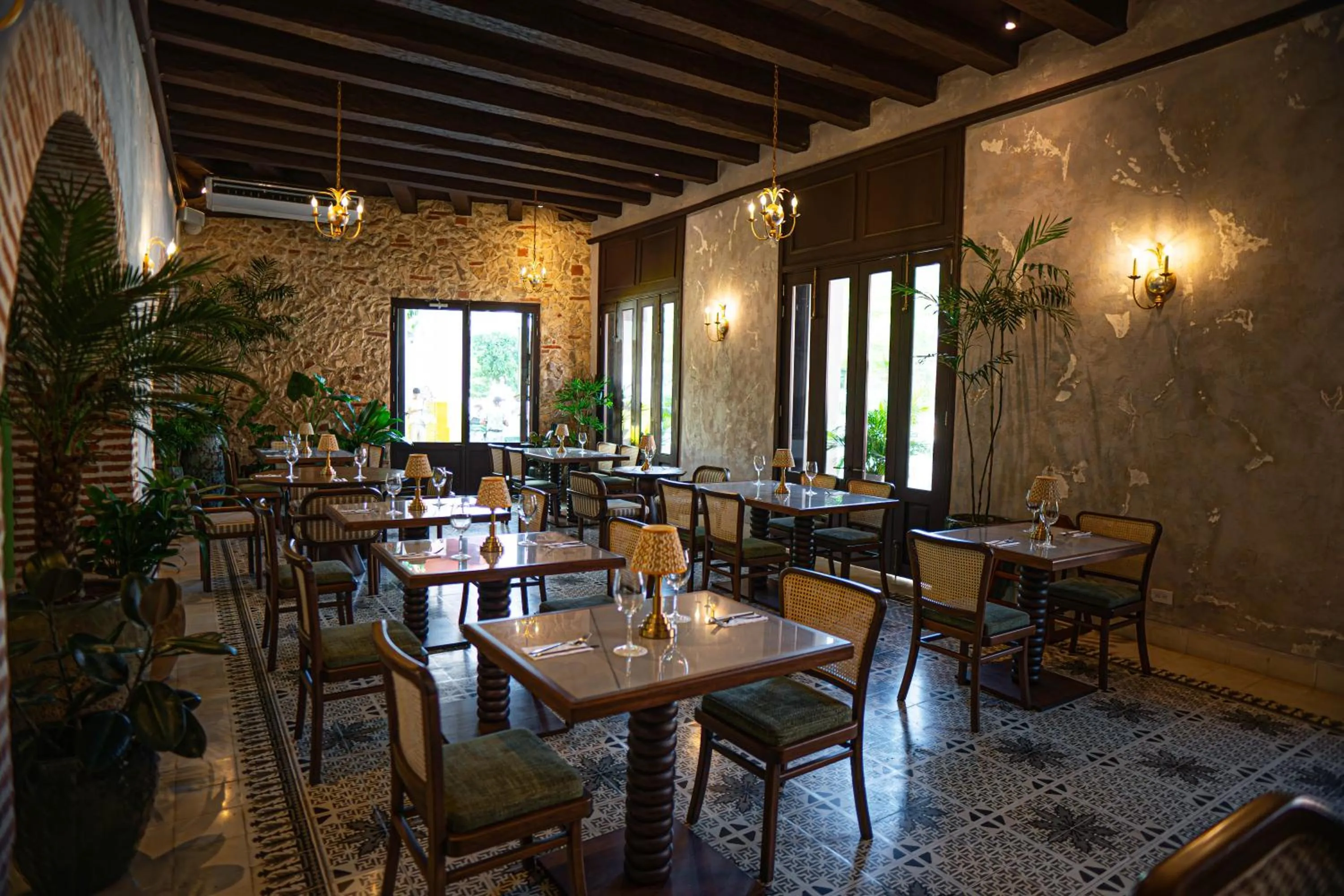 Restaurant/places to eat in Hotel Capellán de Getsemaní