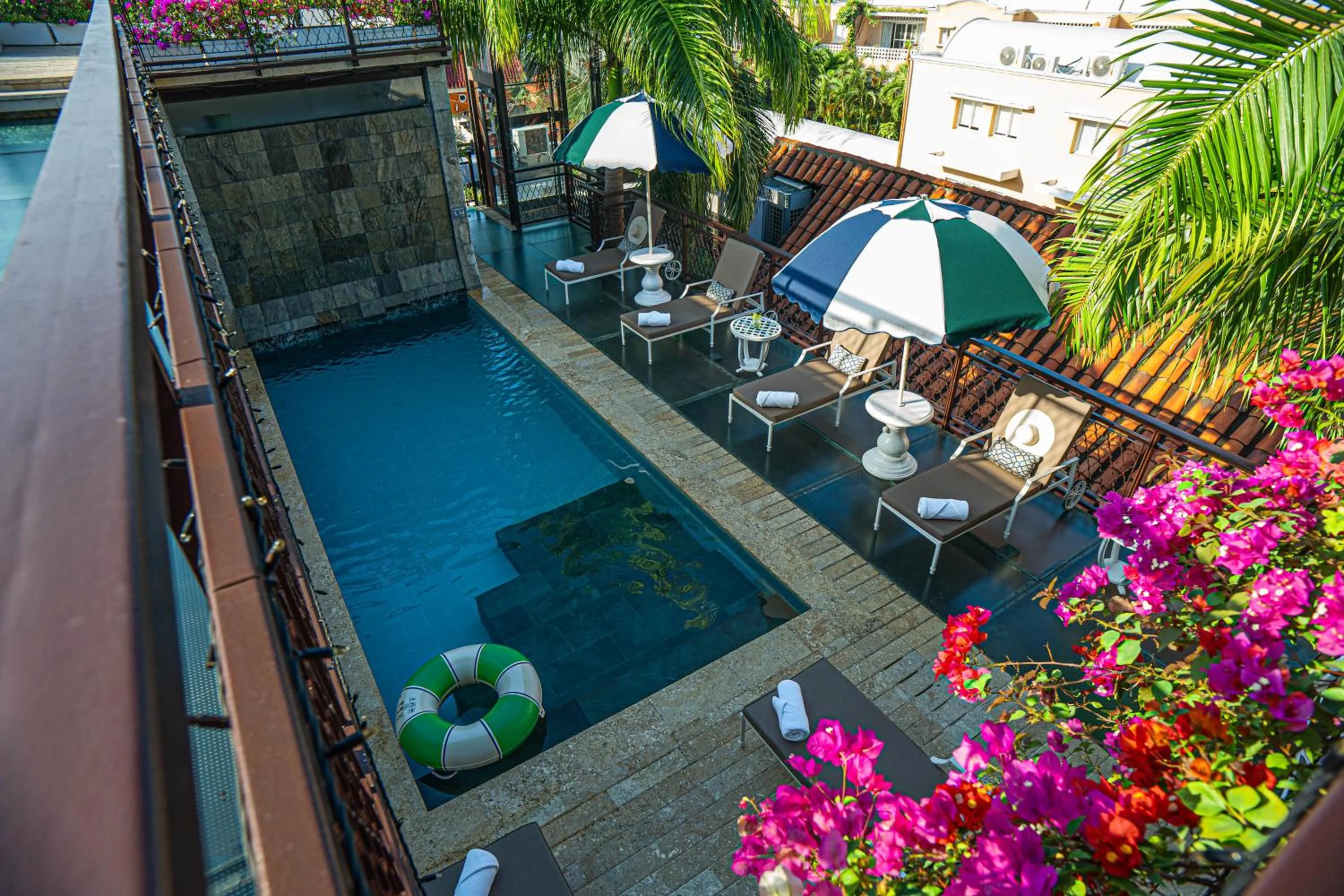 Pool view in Hotel Capellán de Getsemaní